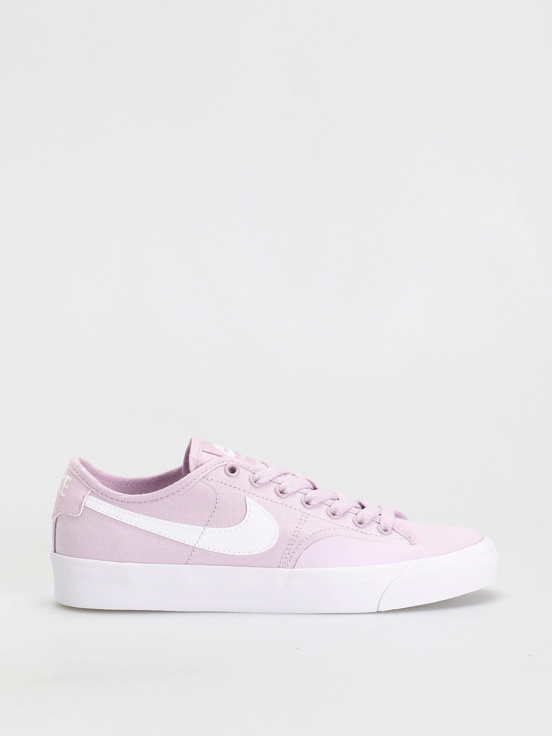 Topánky Nike SB Blazer Court (doll/white doll white)