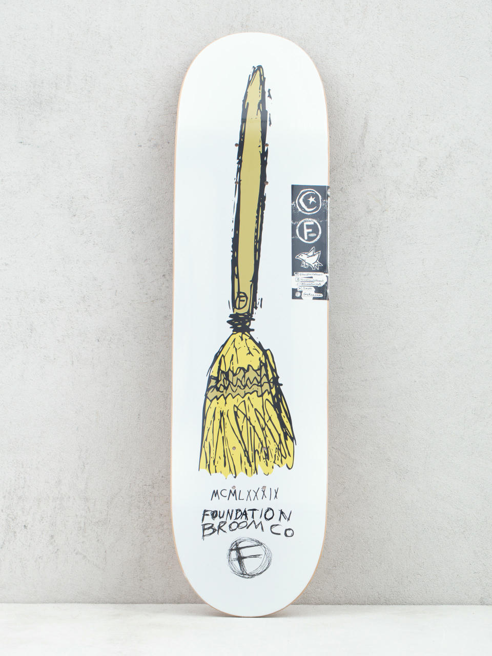 Doska Foundation Broom Co (white)