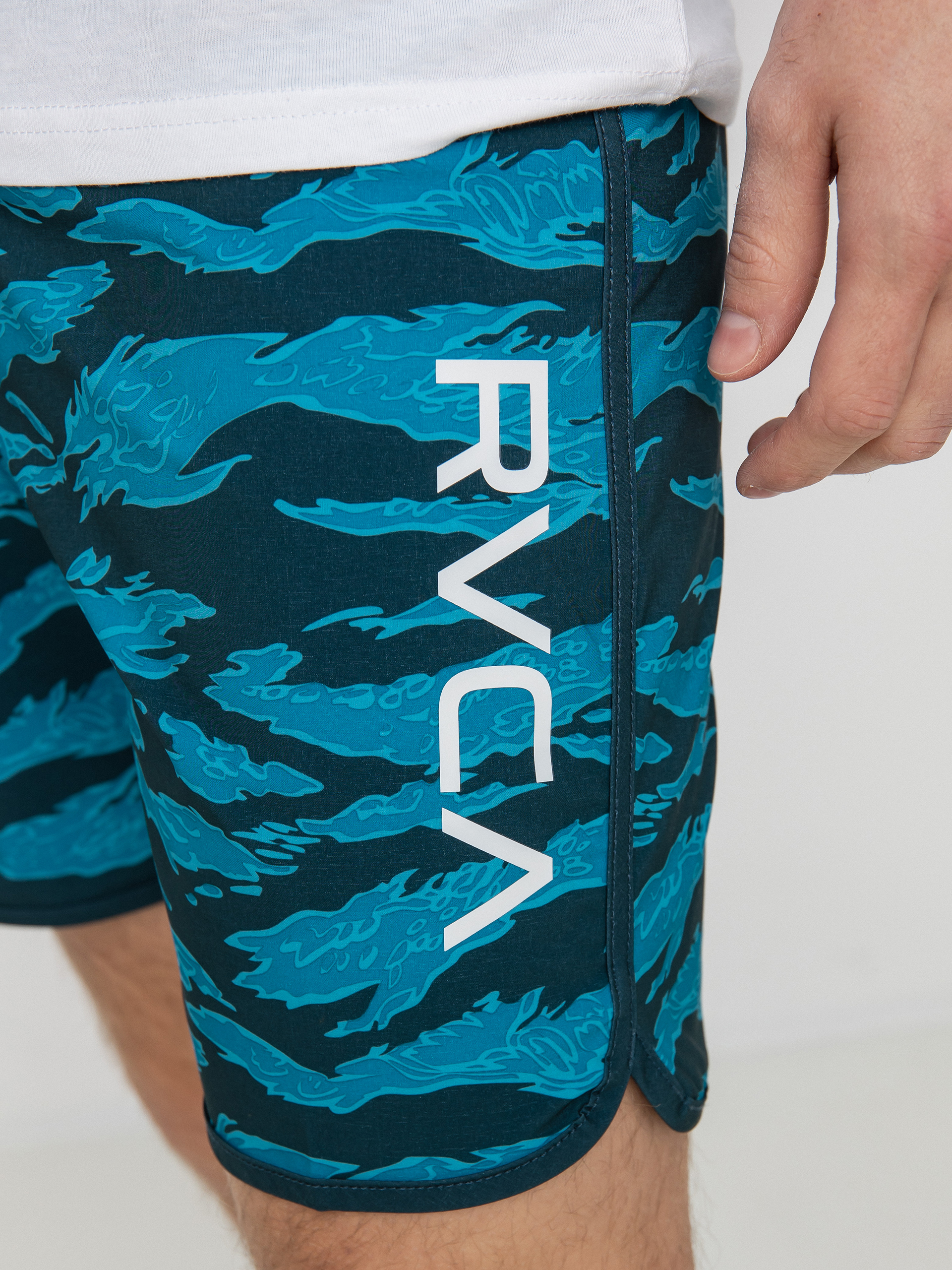 Plážové kraťasy RVCA Zak Noyle Eastern Trunk (blue camo)