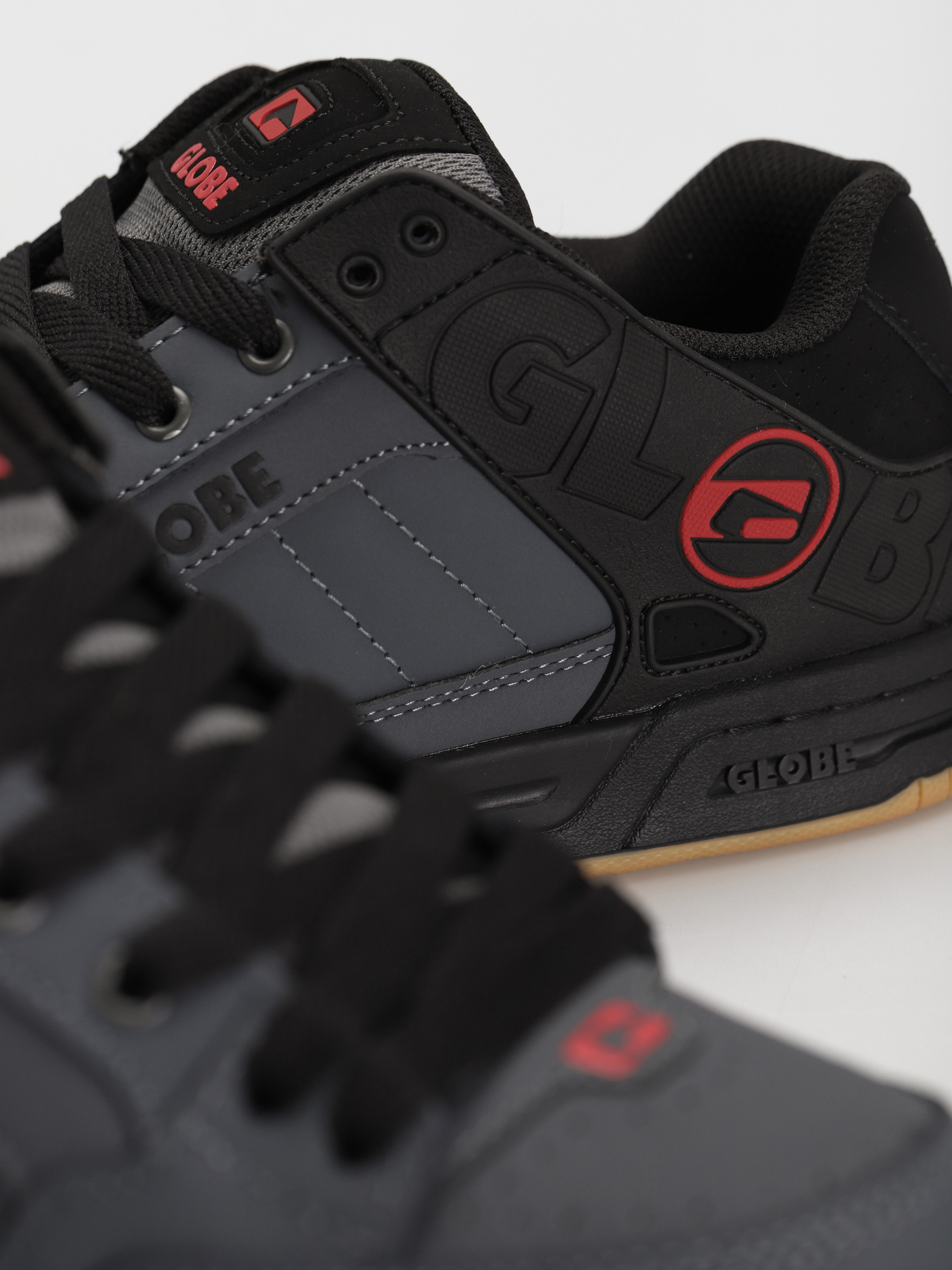 Topánky Globe Tilt (black/grey/red)