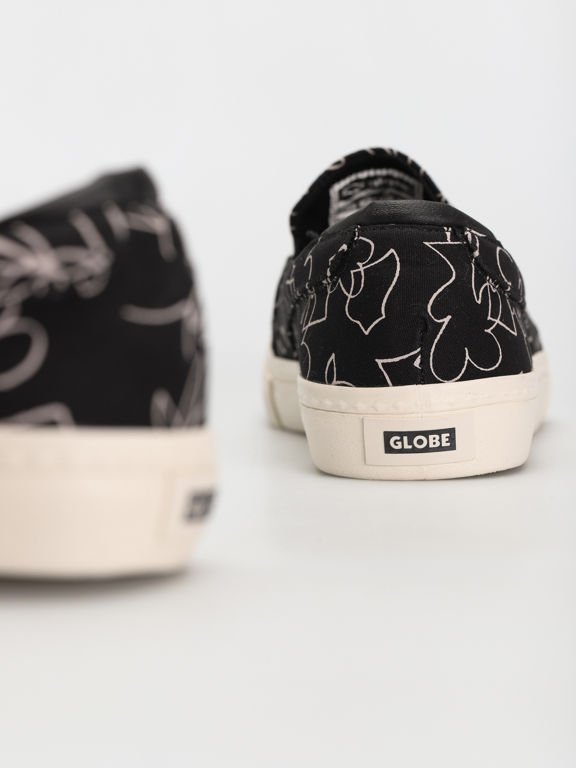 Topánky Globe Liaizon (black/antique/bootleg dreams)