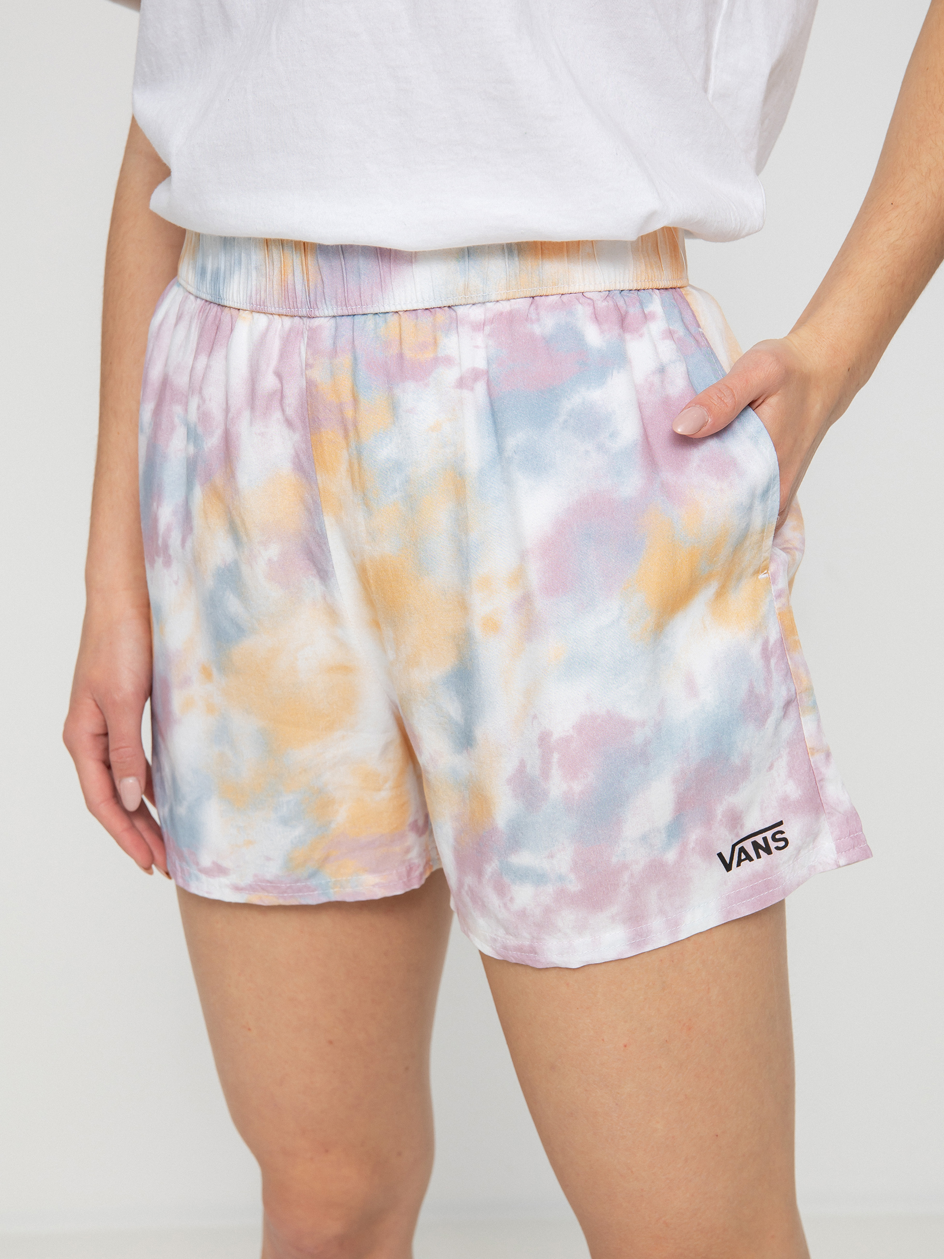 Kraťasy Vans Mascy Daze Tri Dye Woven Short Wmn (cradle pink)