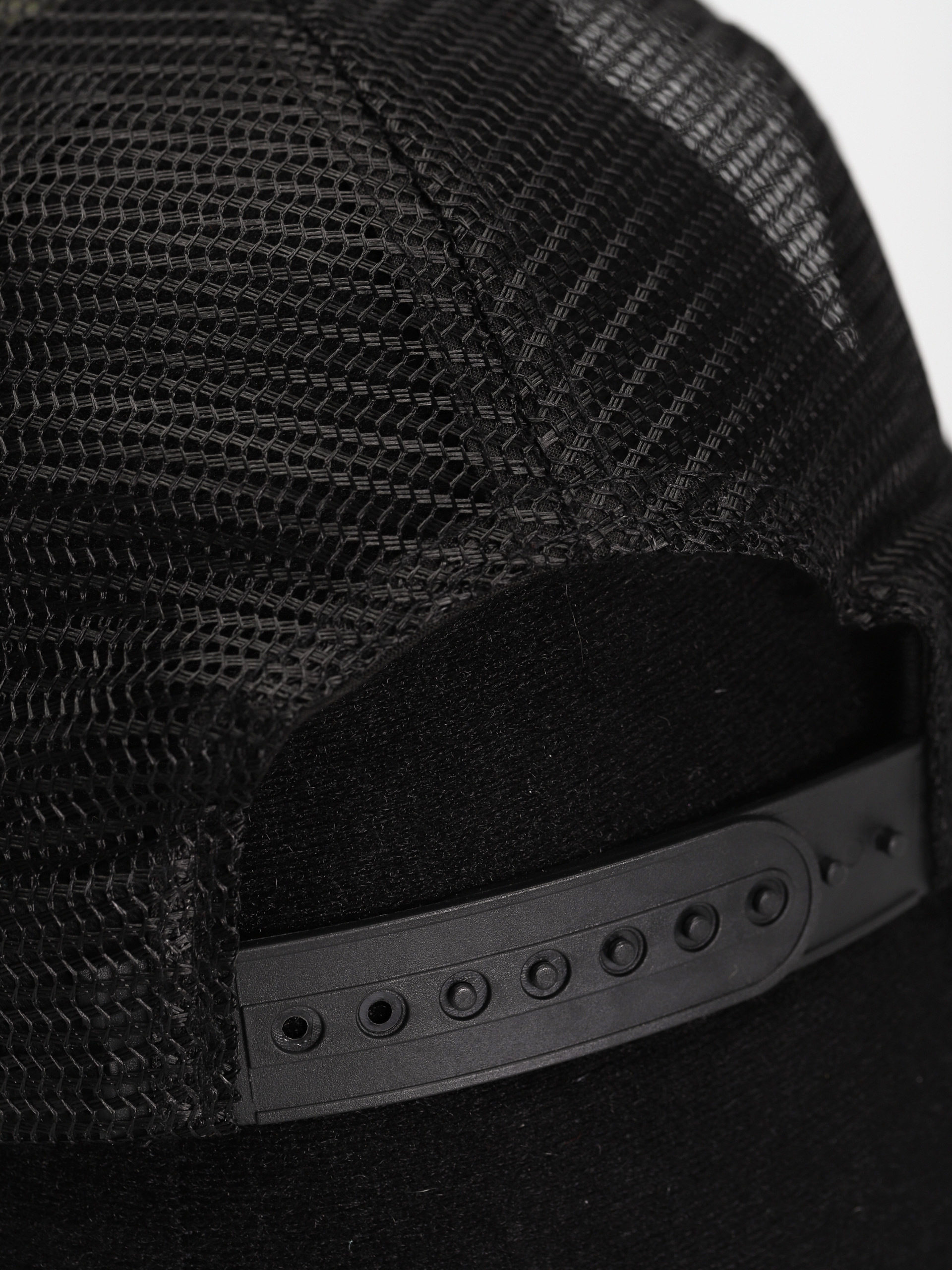 Šiltovka Volcom Into Paradise Wmn (black)