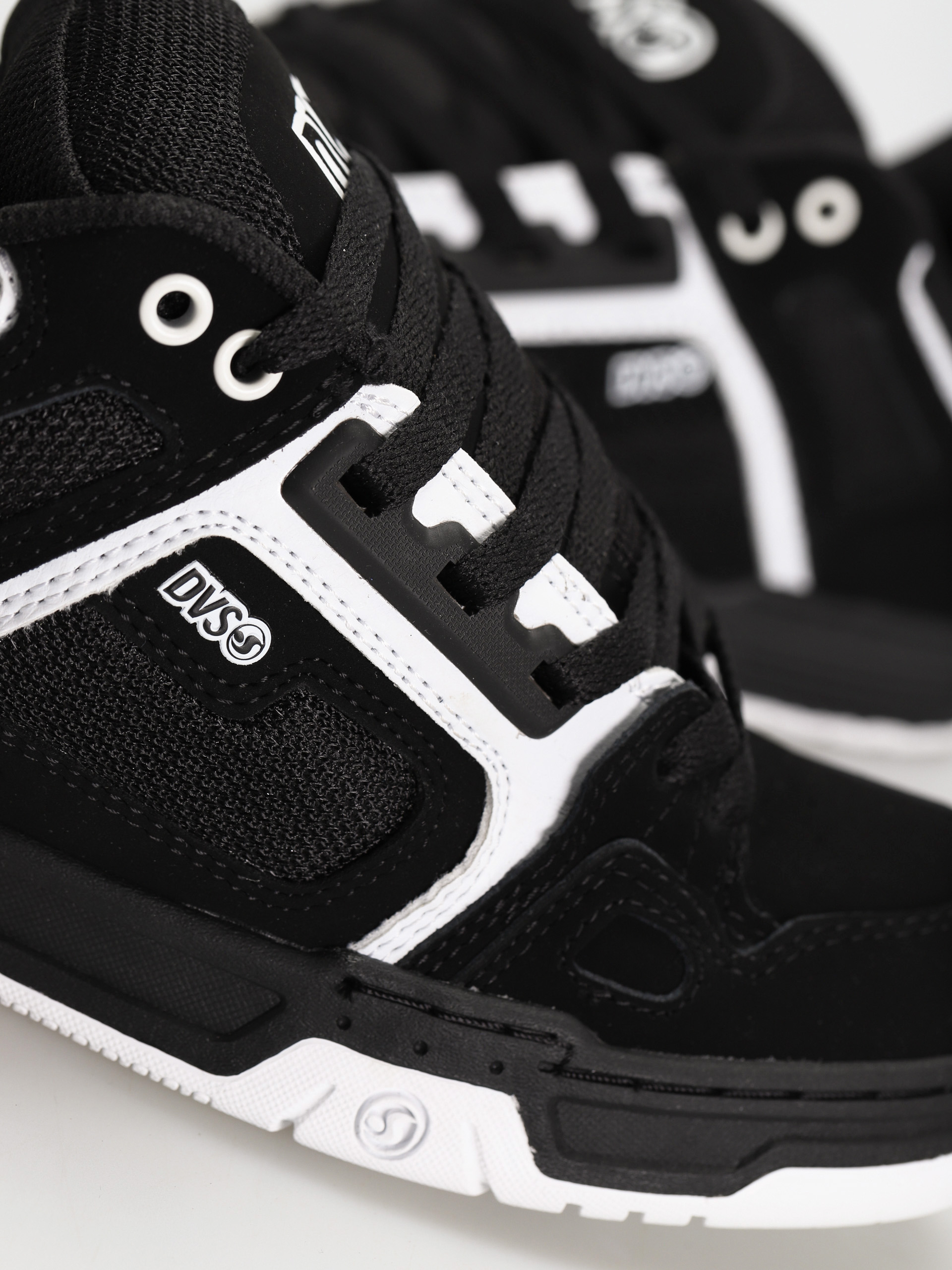 Topánky DVS Comanche (black white leather nubuck)