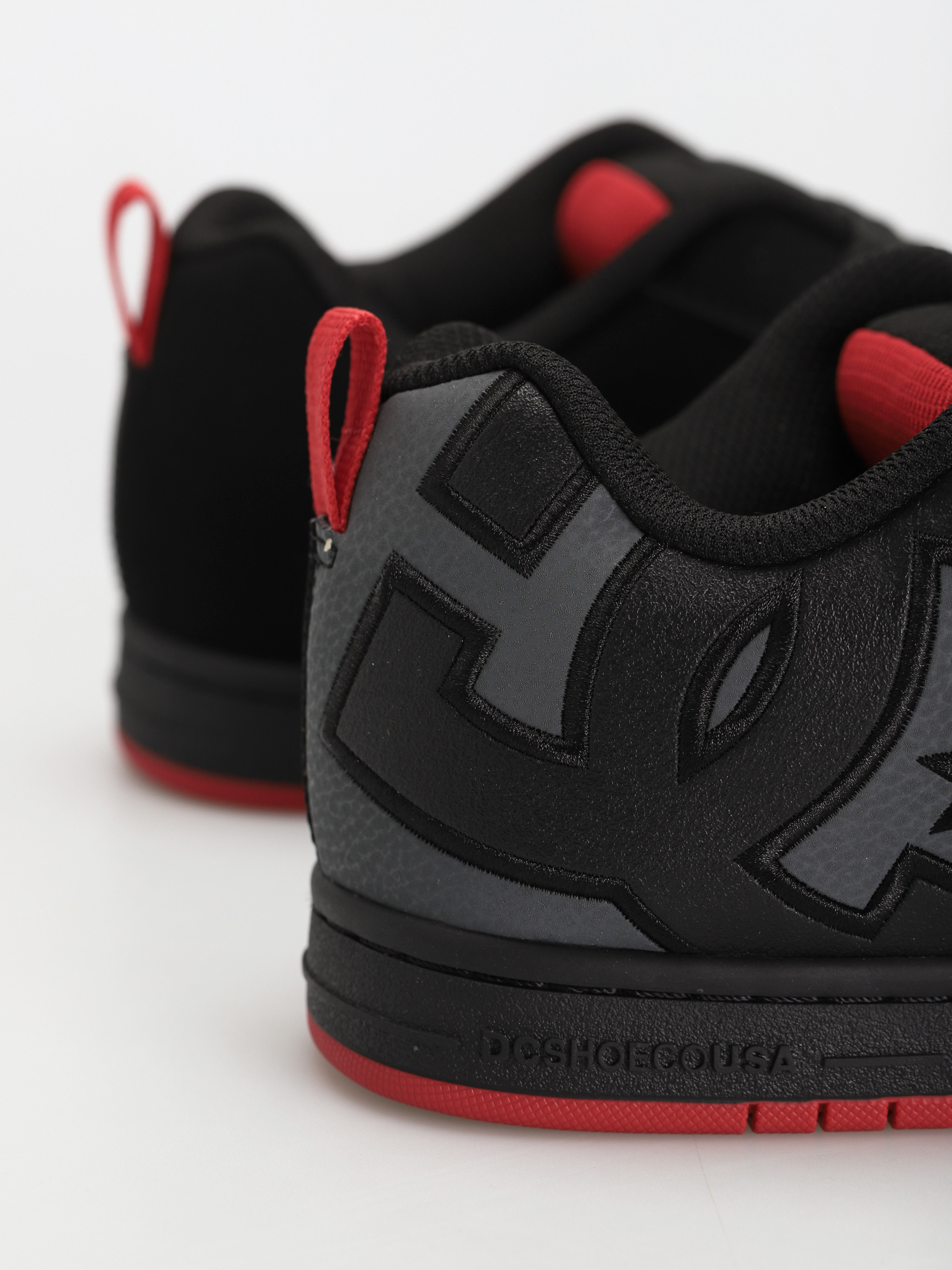 Topánky DC Court Graffik Sq (black/grey/red)