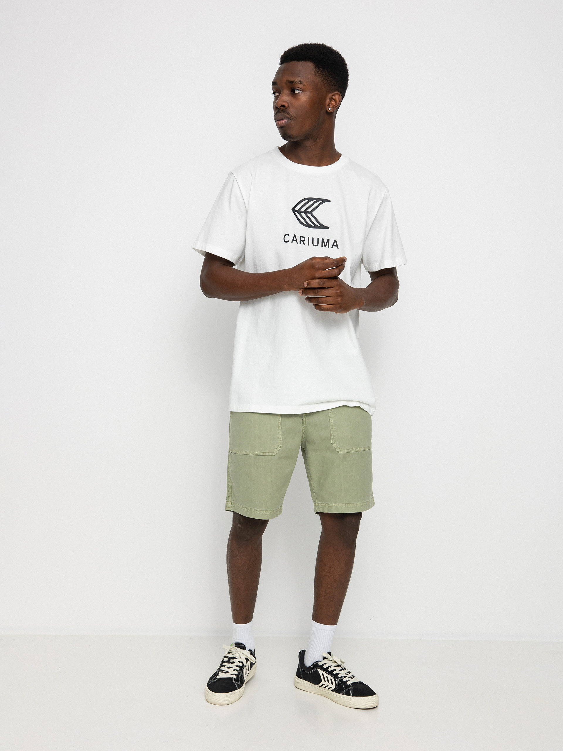 Tričko Cariuma Logo (white)
