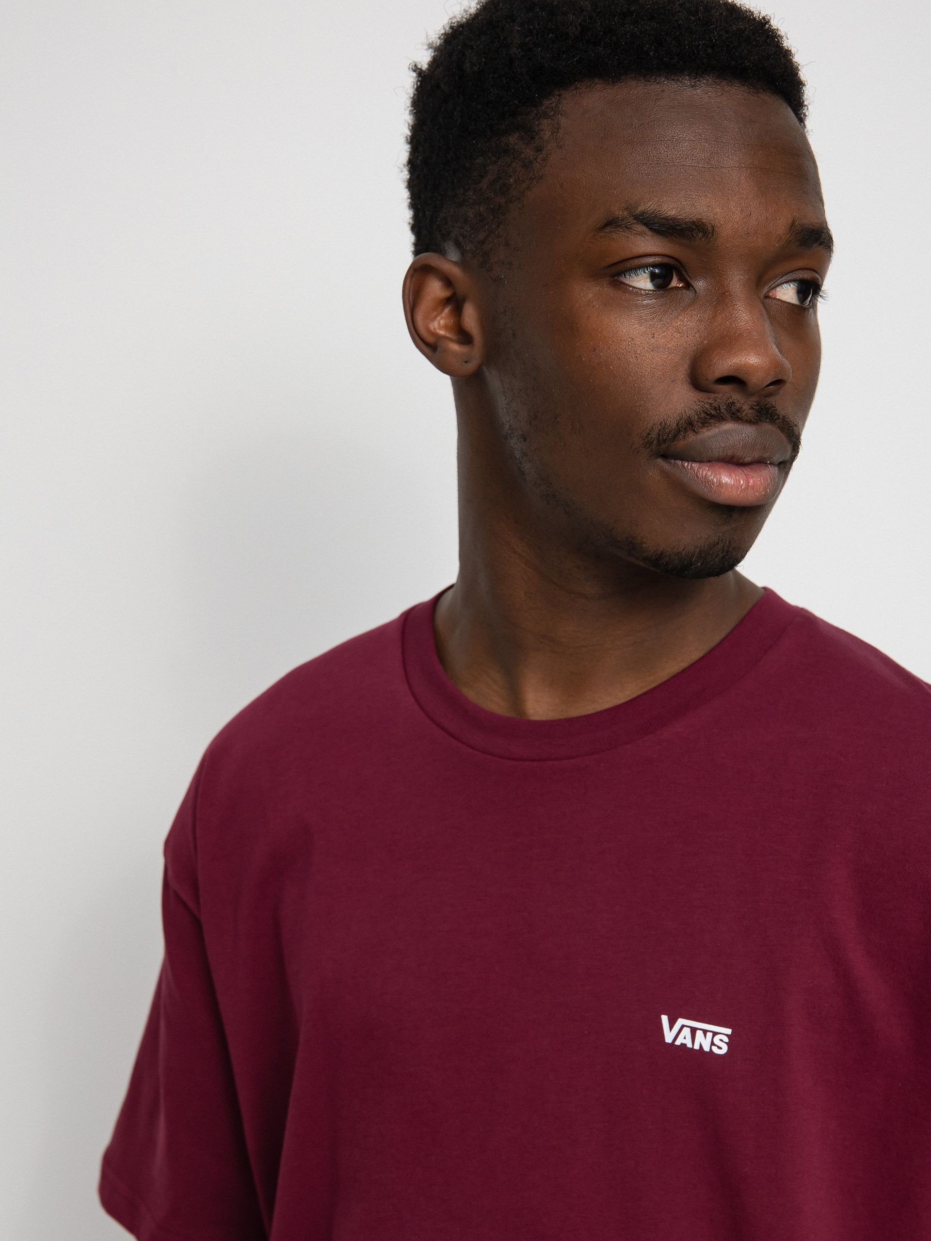 Tričko Vans Left Chest Logo (burgundy)