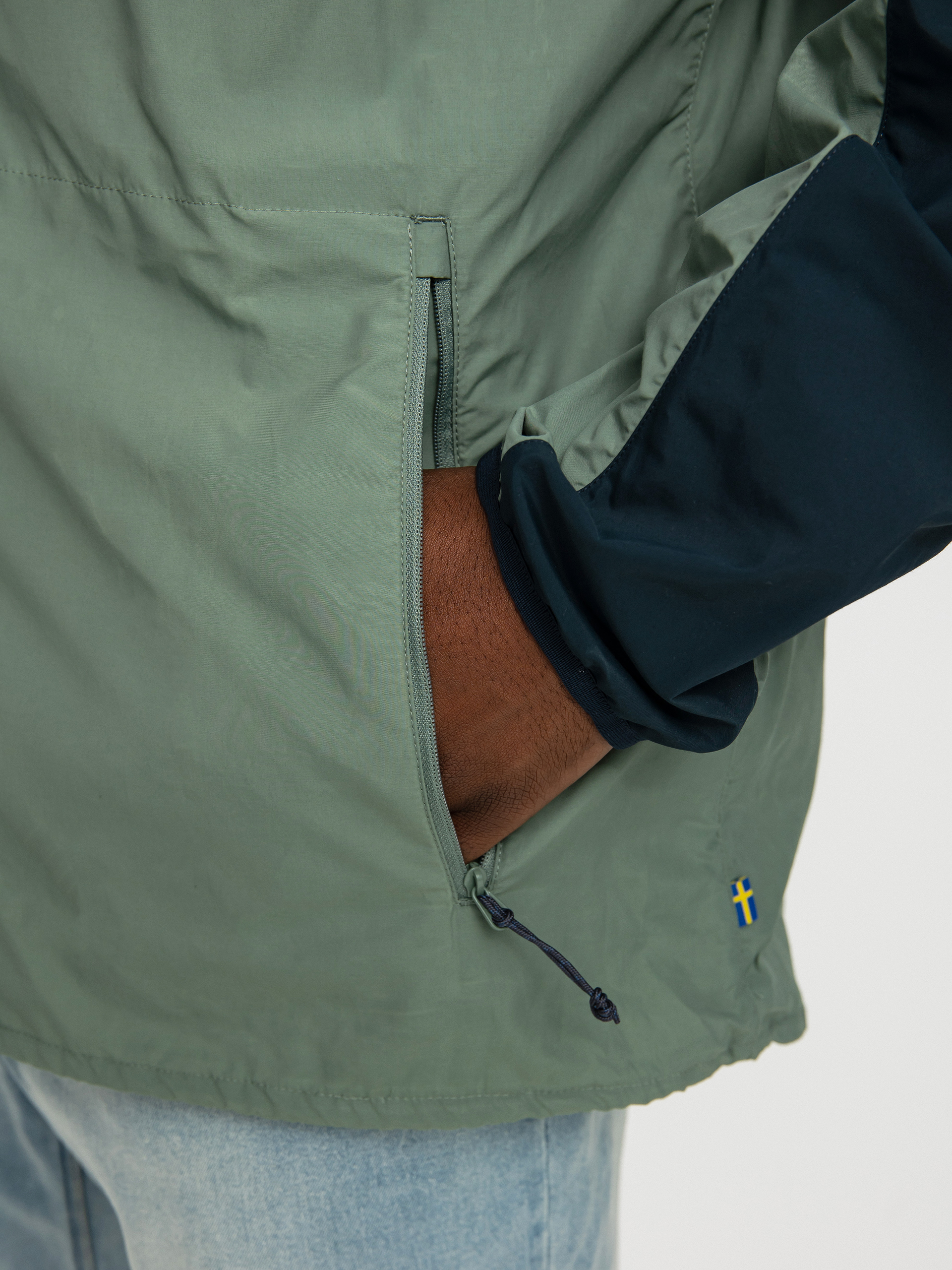 Bunda Fjallraven High Coast Wind (patina green/navy)