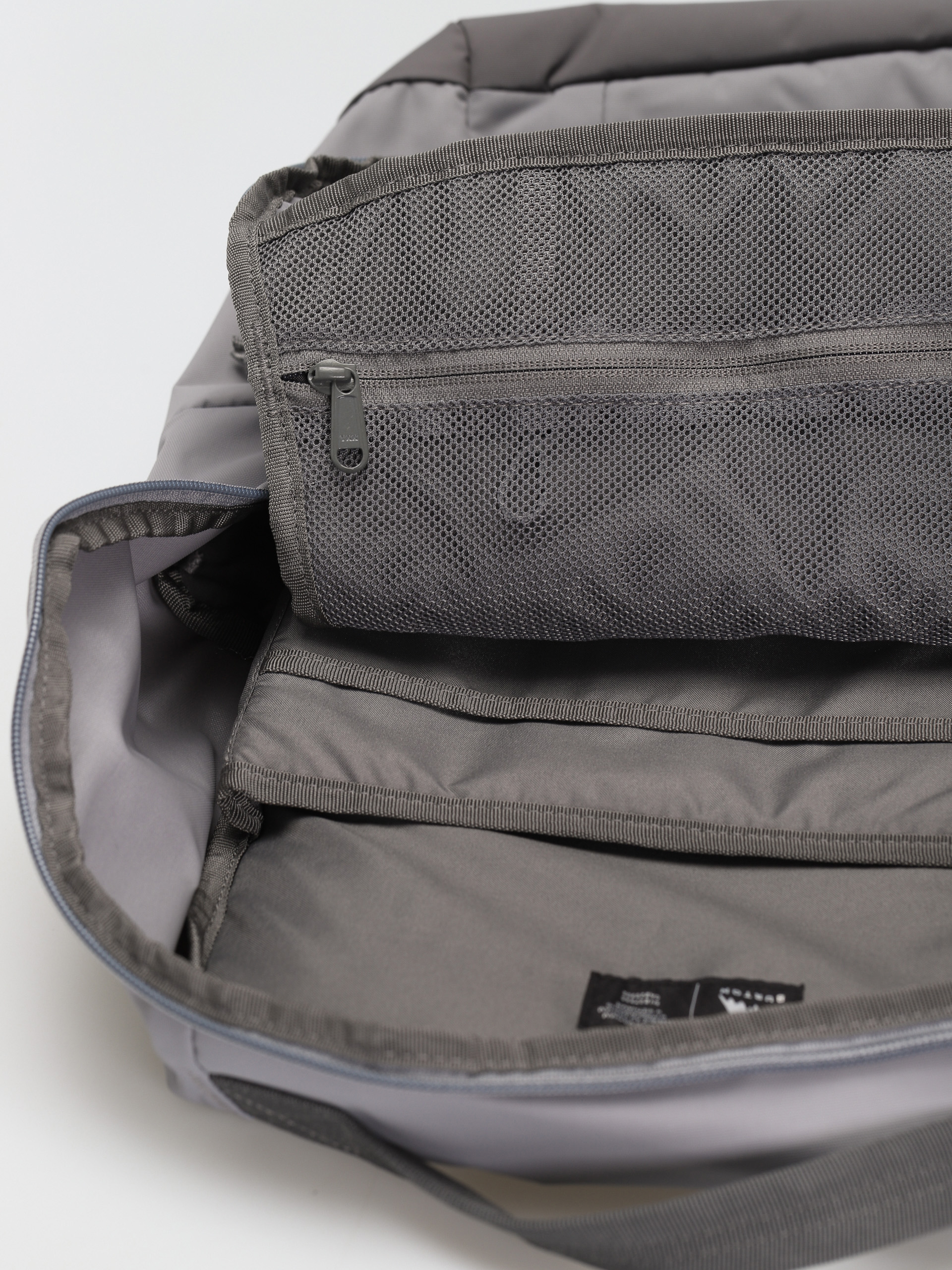 Batoh Burton Kilo 2.0 27L (sharkskin)