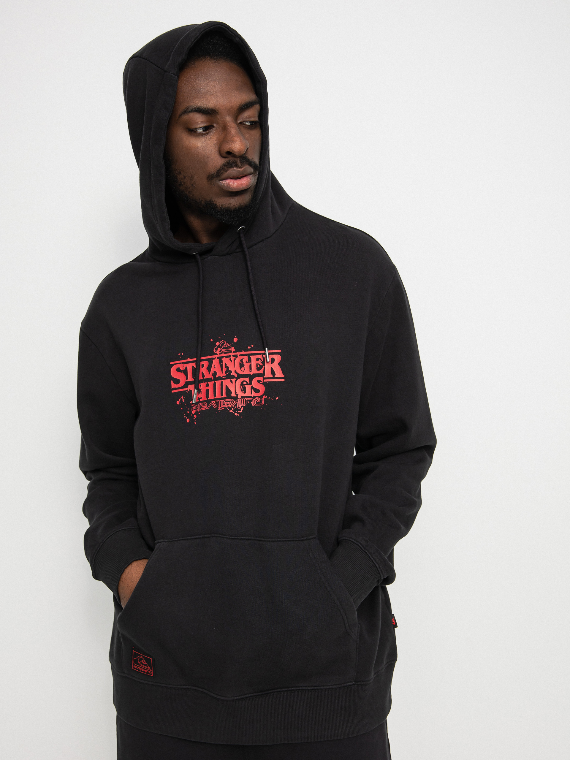 Mikina s kapucňou Quiksilver X Stranger Things Official Logo HD (black)