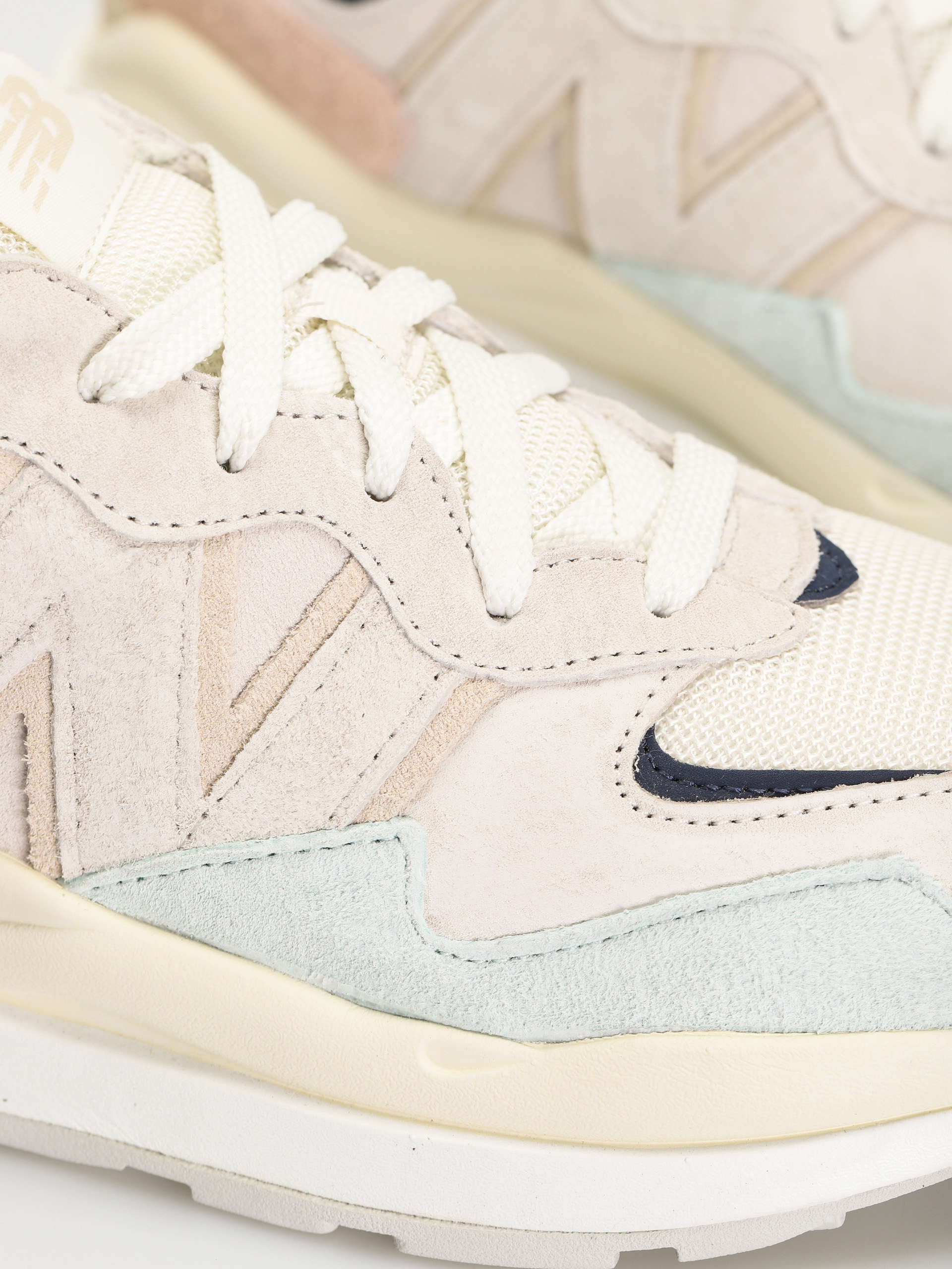 Topánky New Balance 5740 (sea salt)