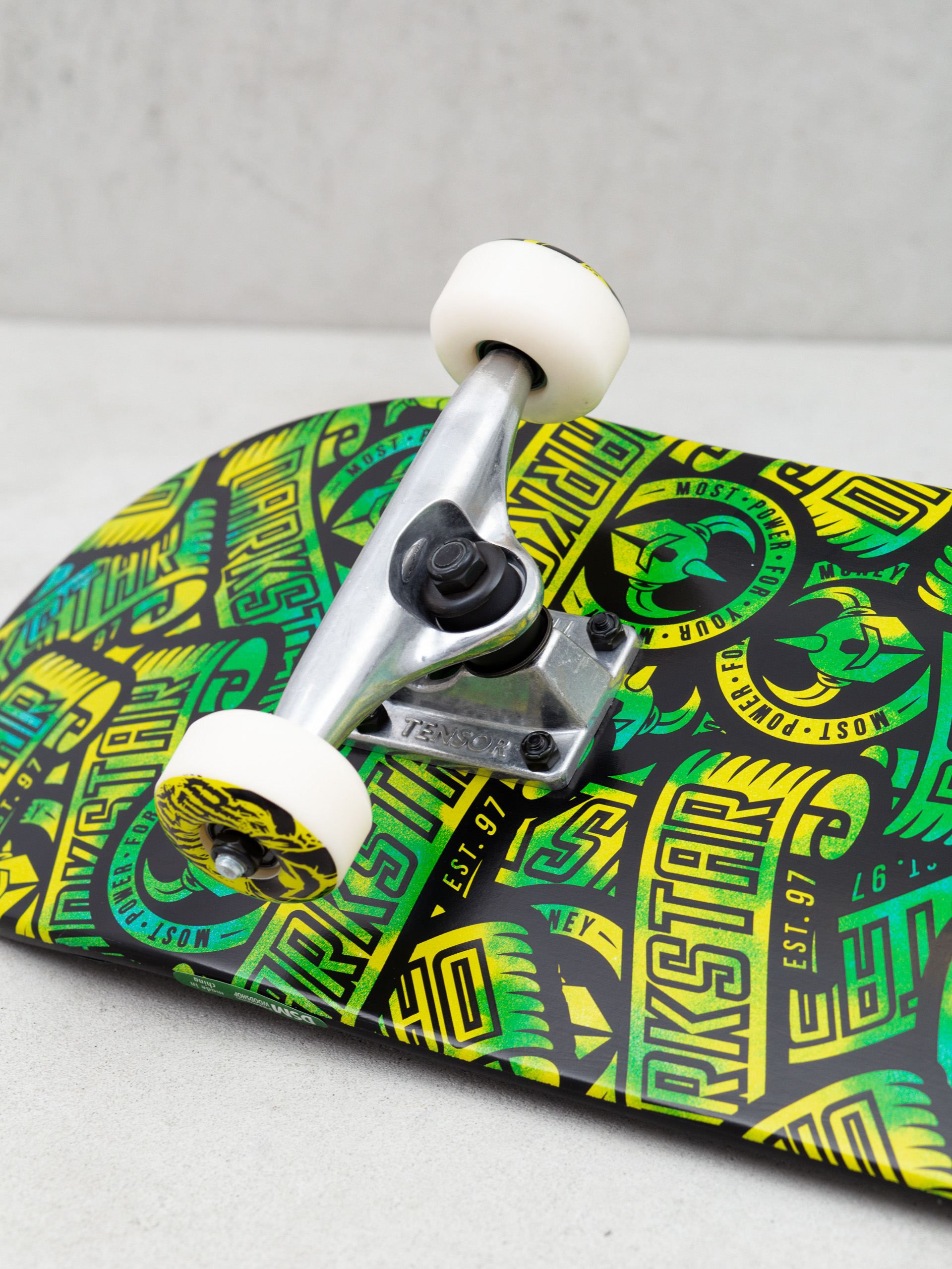 Skateboard Darkstar Slap (black/geen/yellow)