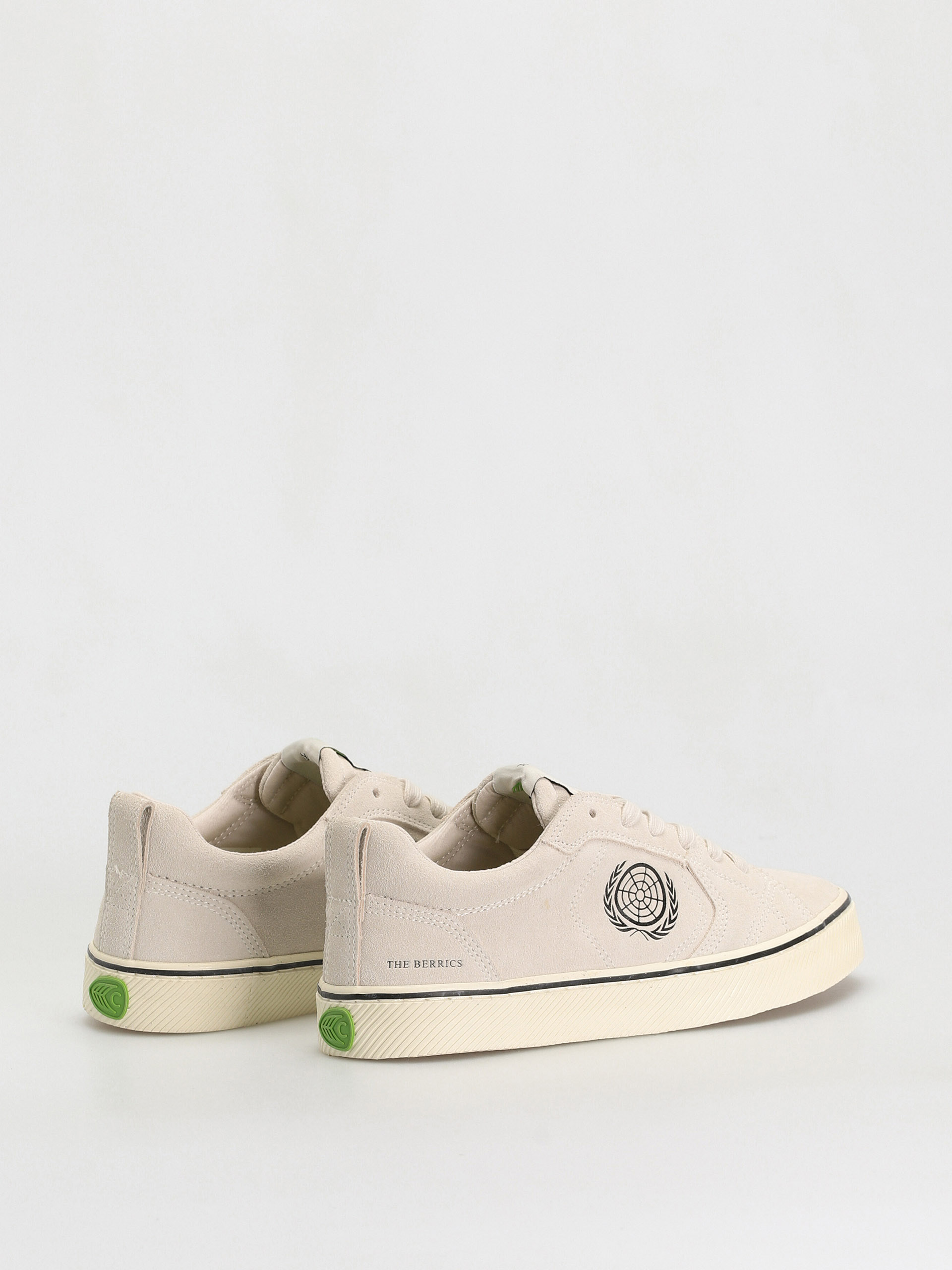 Topánky Cariuma Catiba Pro Berrics (vintage white suede)