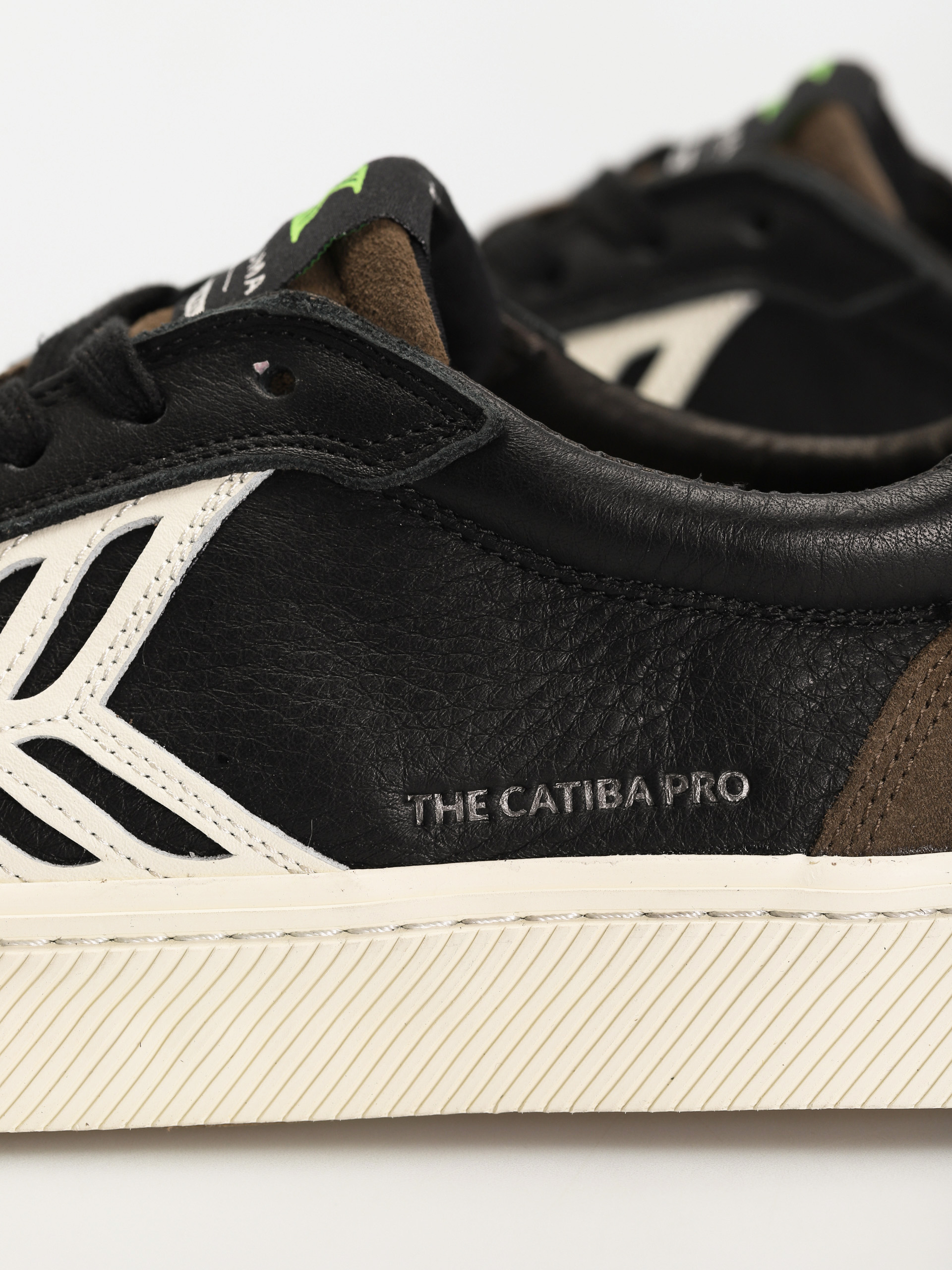 Topánky Cariuma Catiba Pro (black premium leather dark khaki suede)