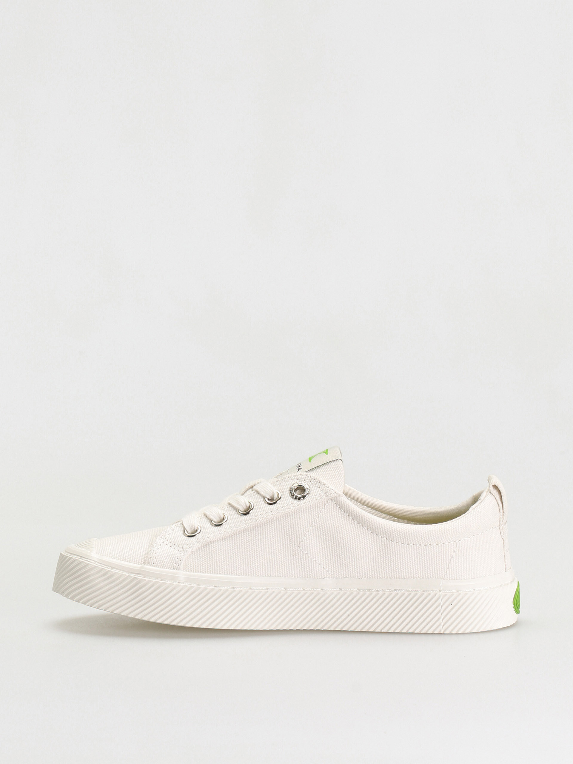 Topánky Cariuma Oca Low (off white canvas)