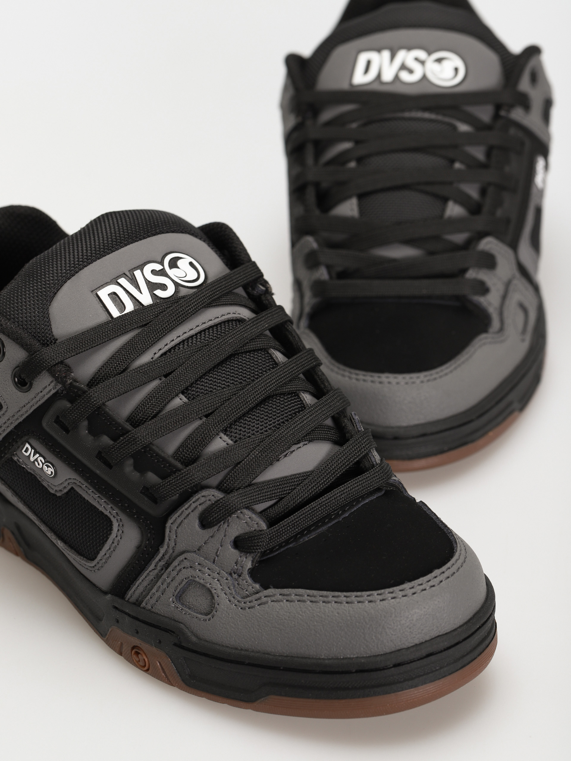 Topánky DVS Comanche (charcoal black white nubuck)
