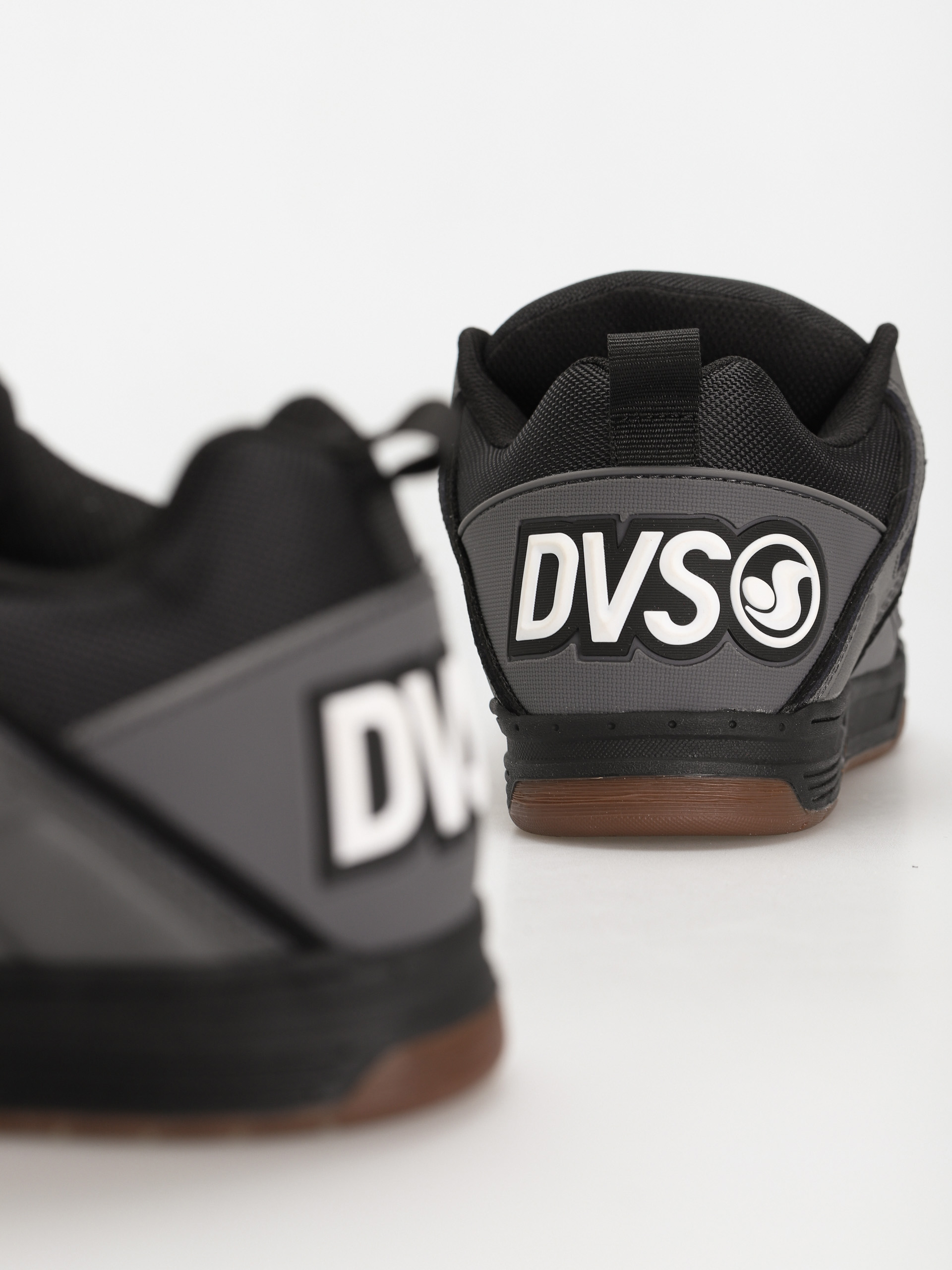 Topánky DVS Comanche (charcoal black white nubuck)