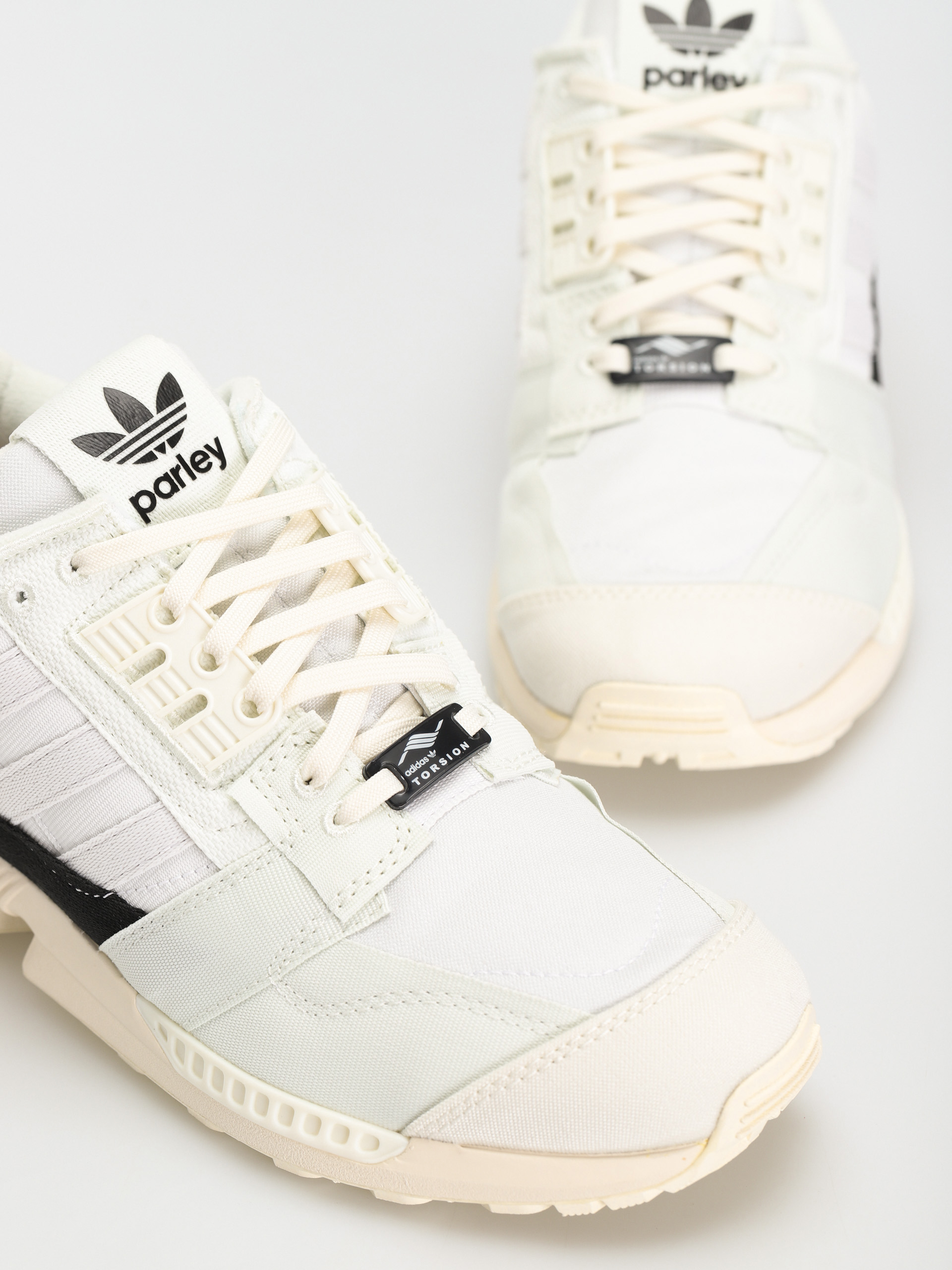 Topánky adidas Originals Zx 8000 Parley (owhite/whitin/ftwwht)