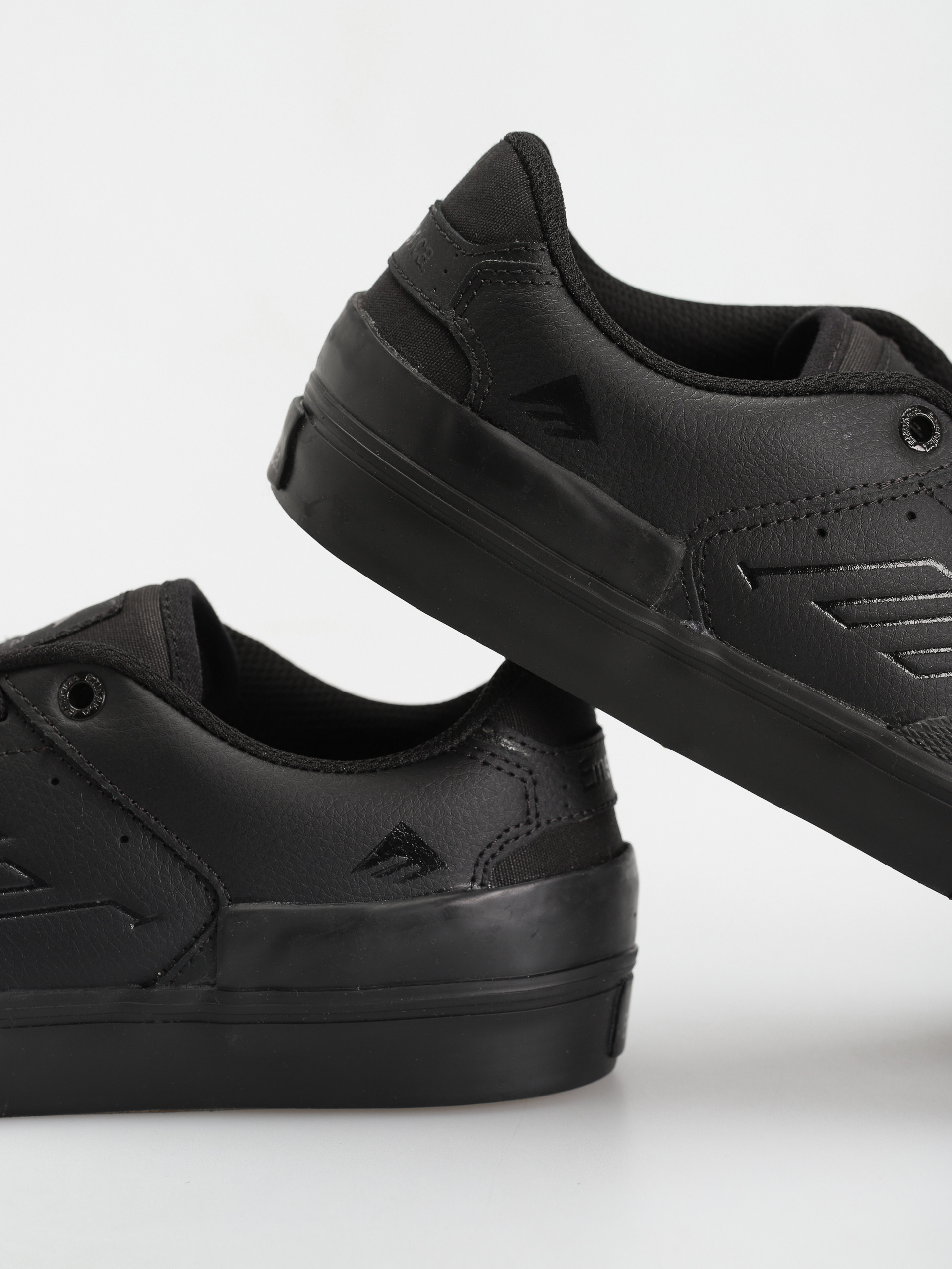 Topánky Emerica The Low Vulc (black/black/black)