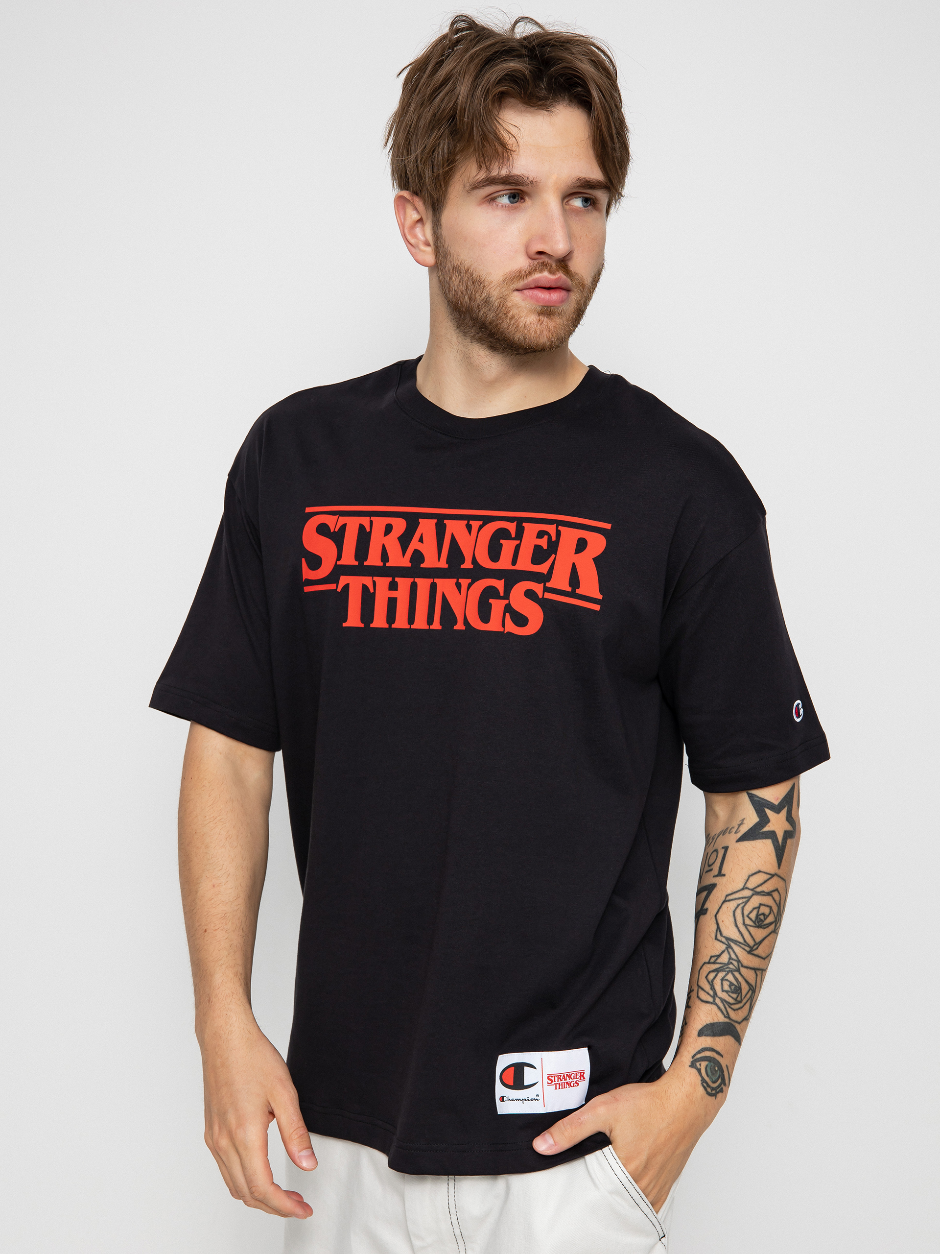 Tričko Champion X Stranger Things Crewneck T-Shirt 217791 (nbk)
