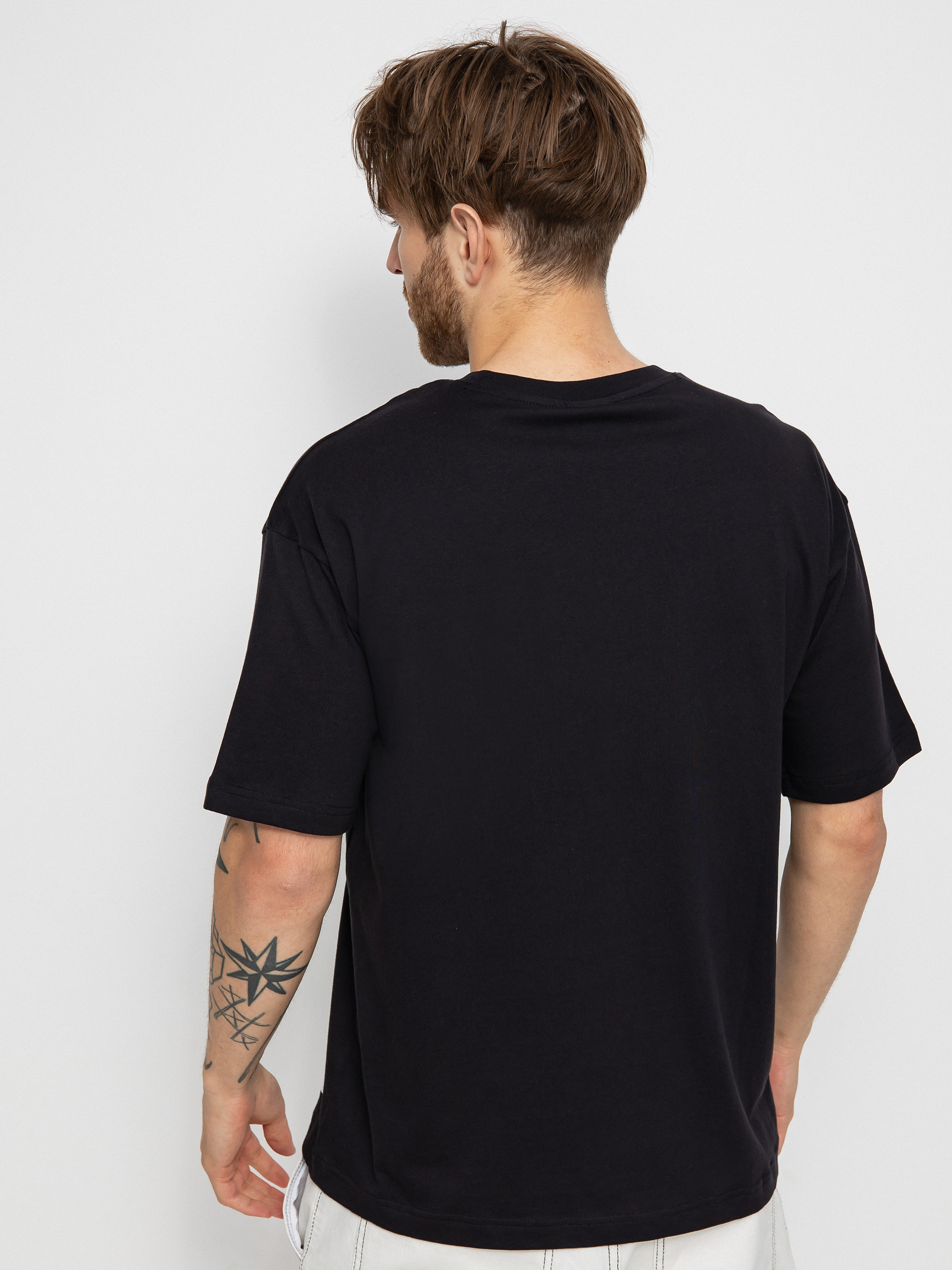 Tričko Champion X Stranger Things Crewneck T-Shirt 217791 (nbk)