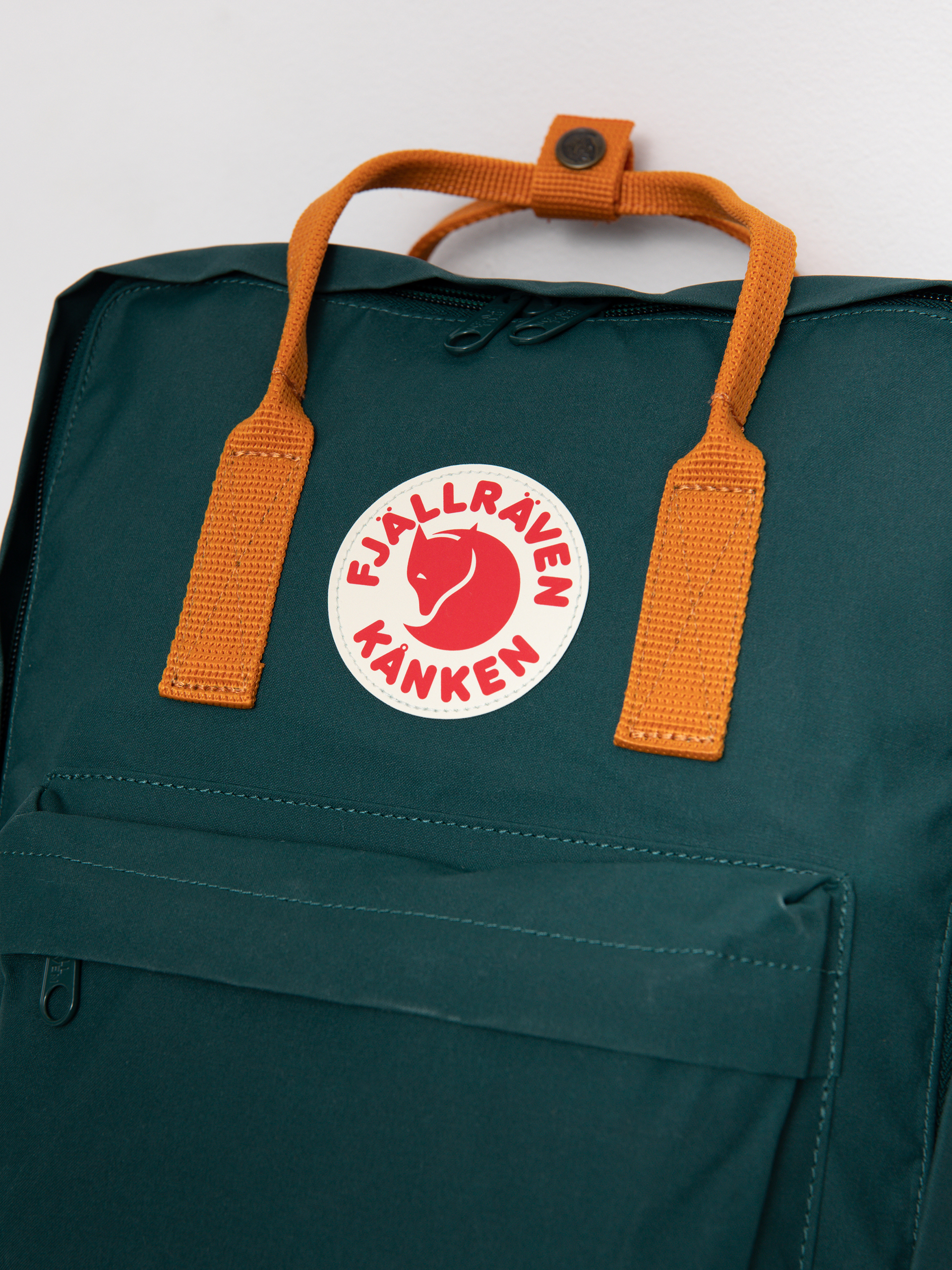 Batoh Fjallraven Kanken (arctic green/spicy orange)