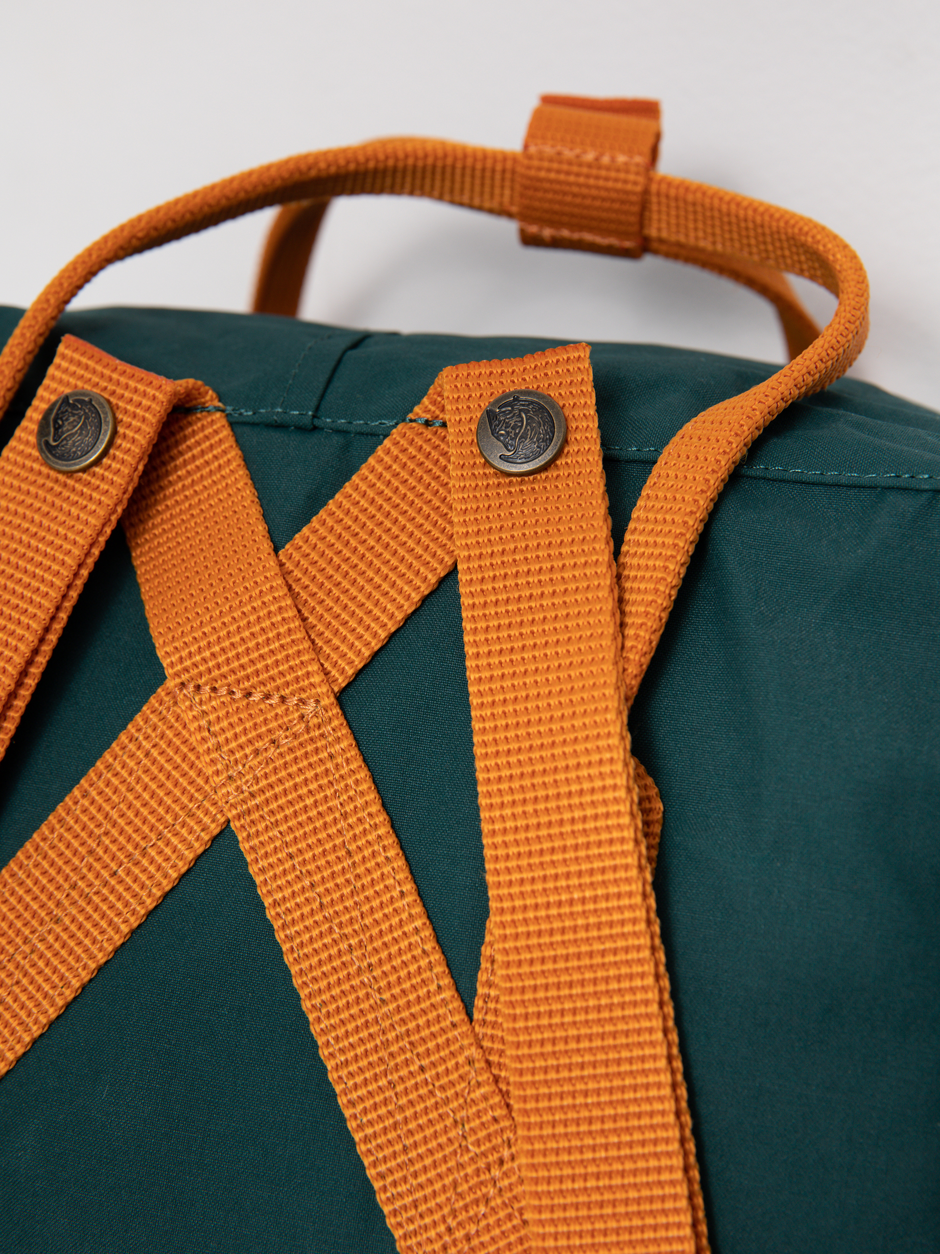 Batoh Fjallraven Kanken (arctic green/spicy orange)