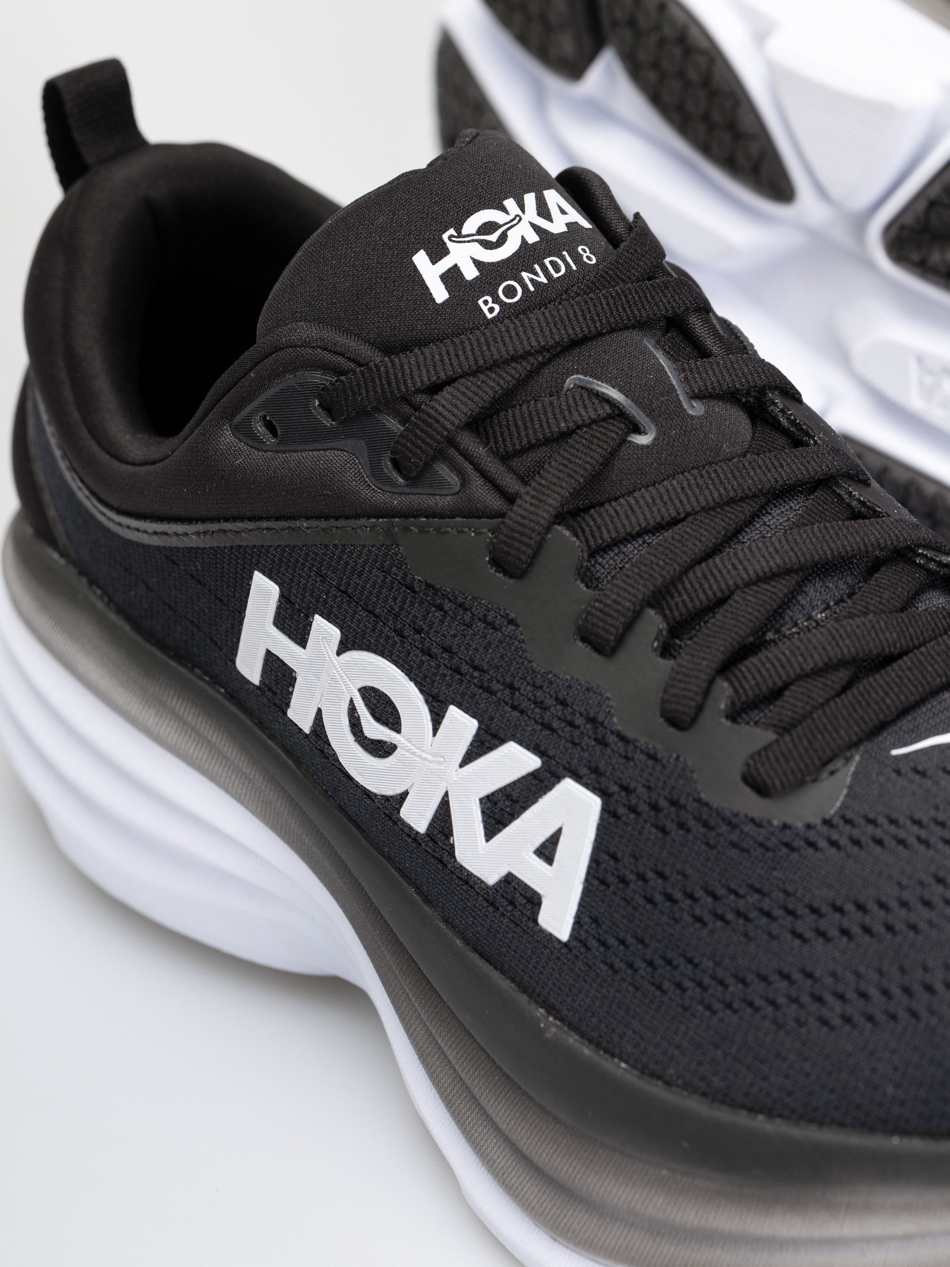 Topánky Hoka Bondi 8 (black/white)