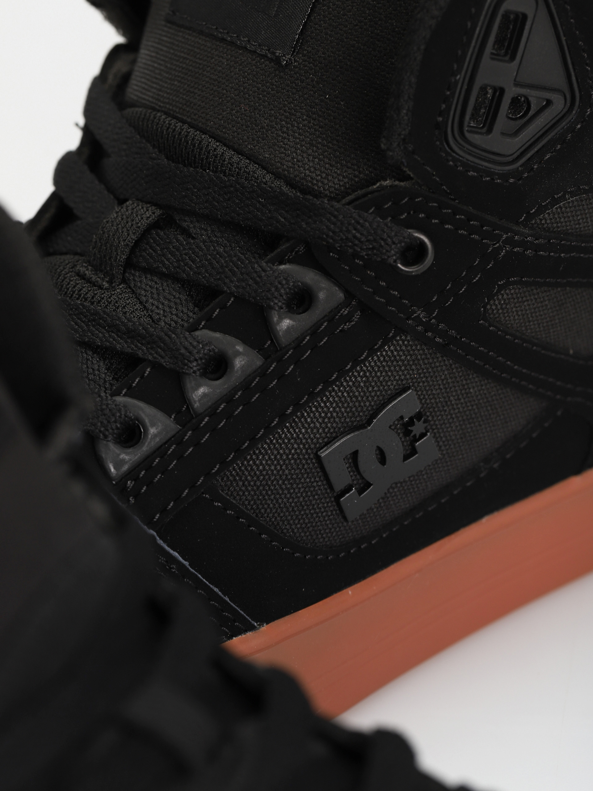 Topánky DC Pure Ht Wc (black/gum)