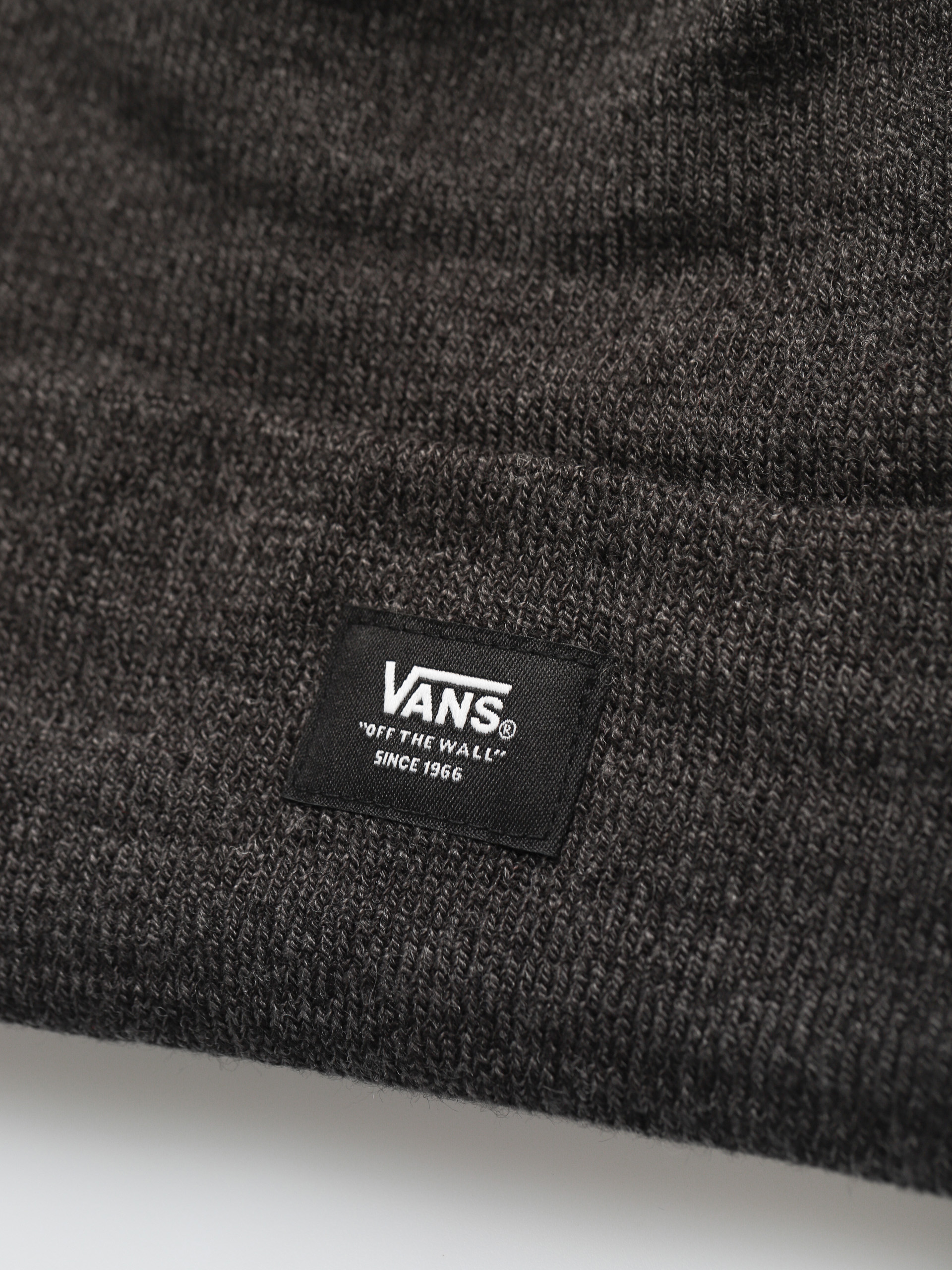 Čiapka Vans MTE Cuff (black heather)