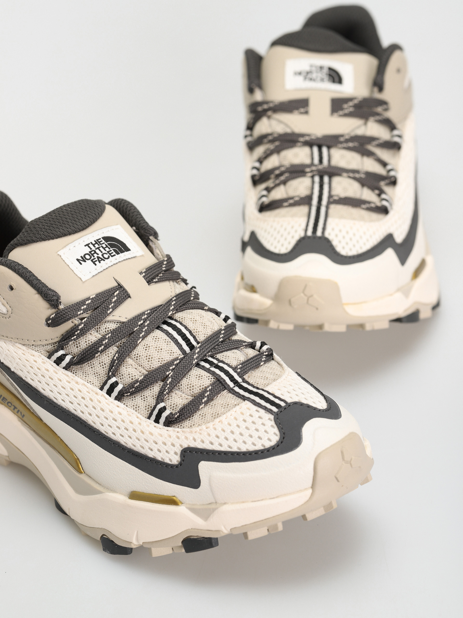 Topánky The North Face Vectiv Taraval Wmn (gardenia white/sandstone)