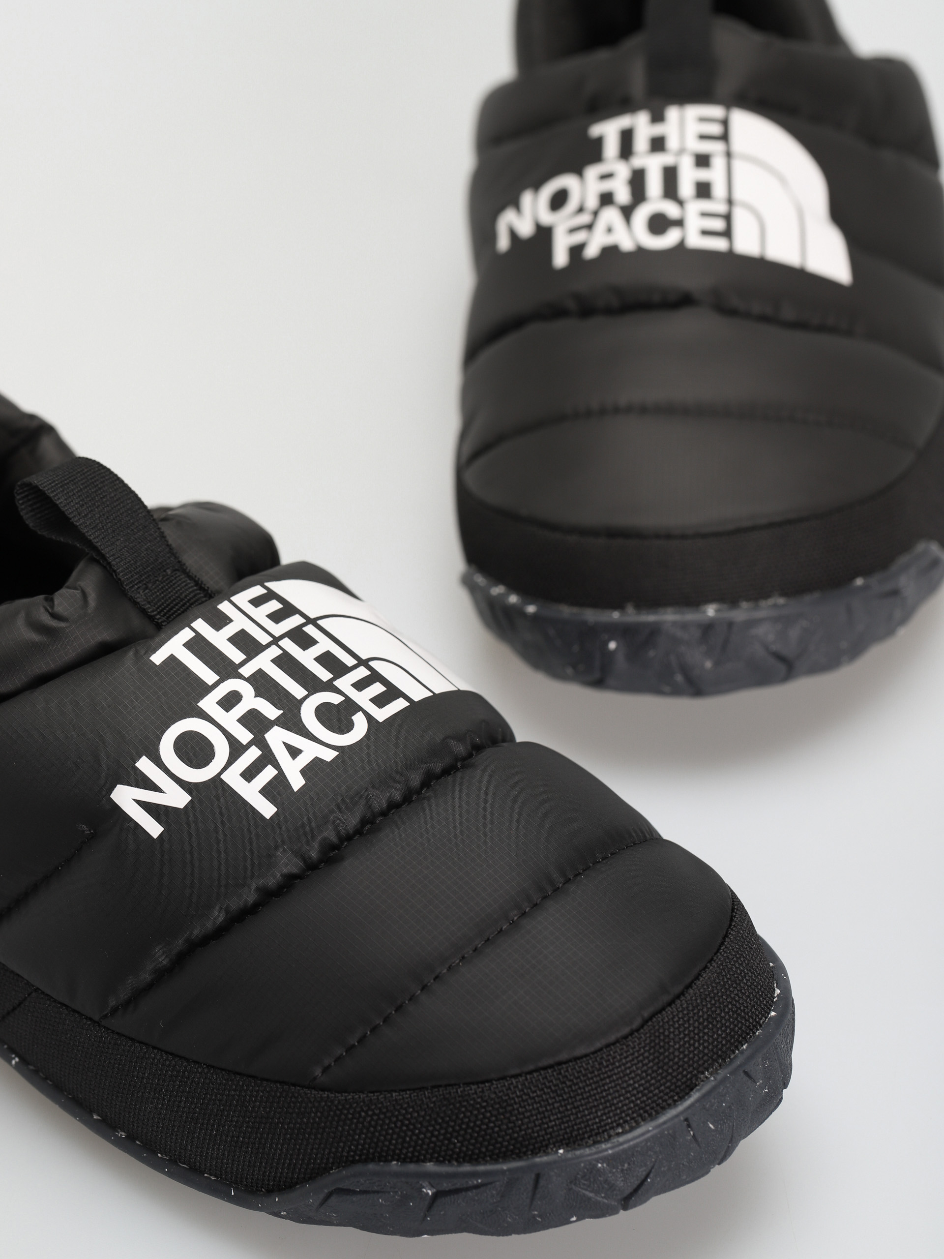 Topánky The North Face Nuptse Mule (tnf black/tnf white)