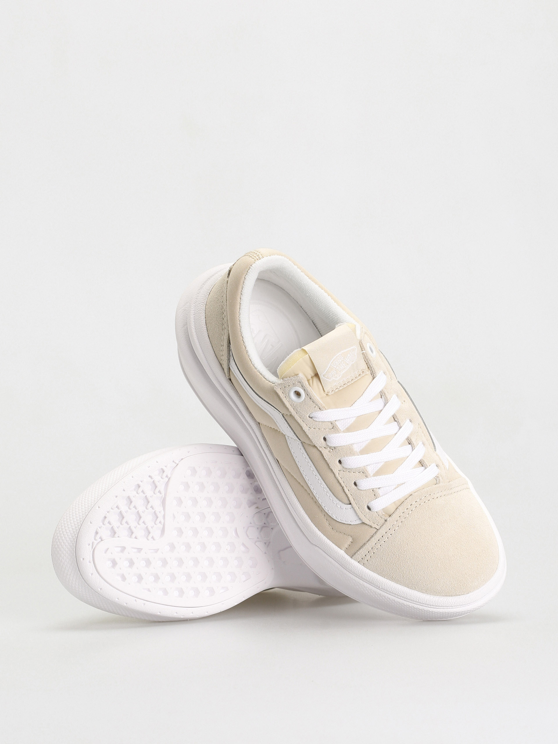 Topánky Vans Old Skool Overt CC (sand/white)