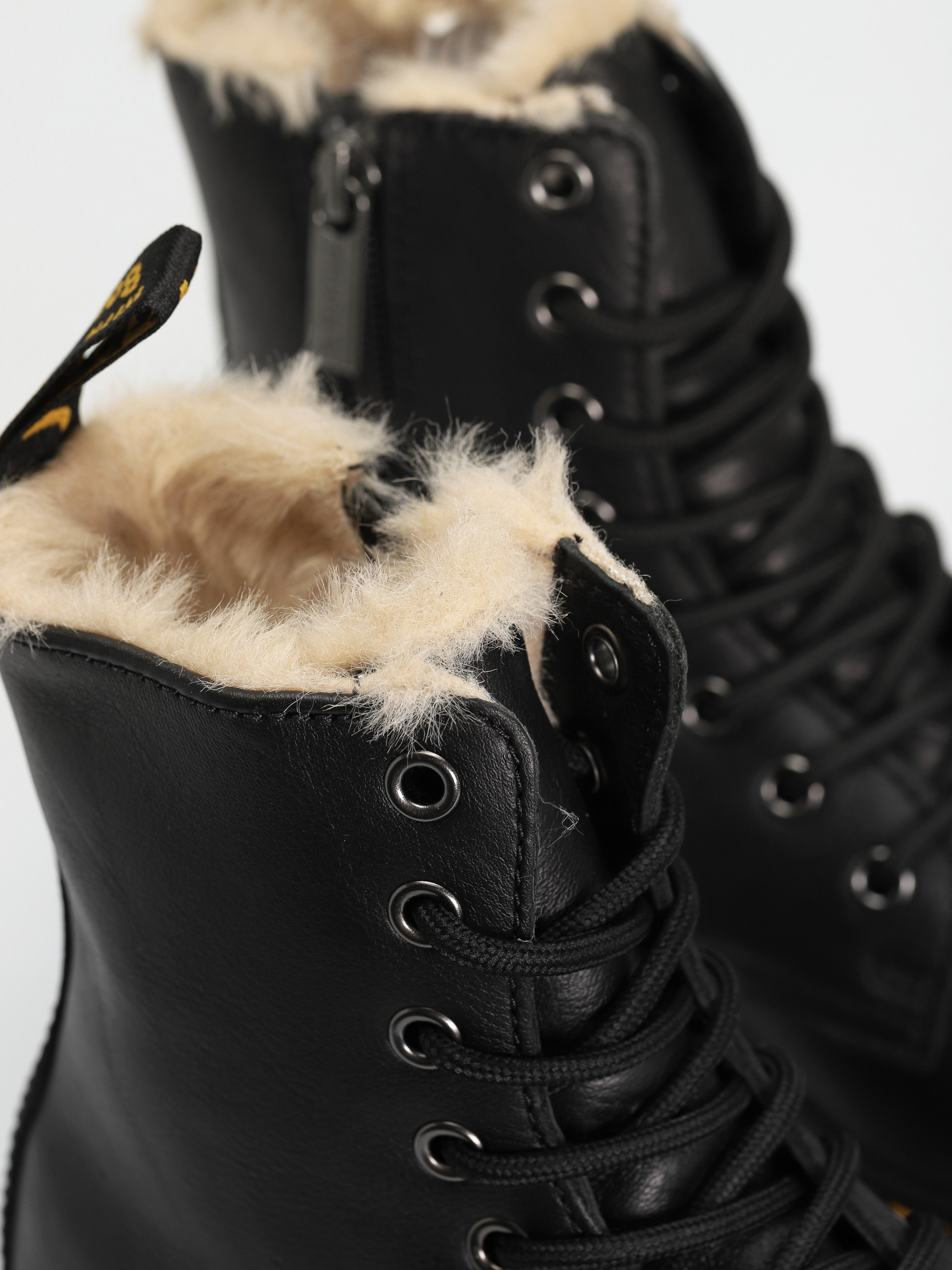 Topánky Dr. Martens Jadon FL Wmn (black pisa natural em toby 900g)