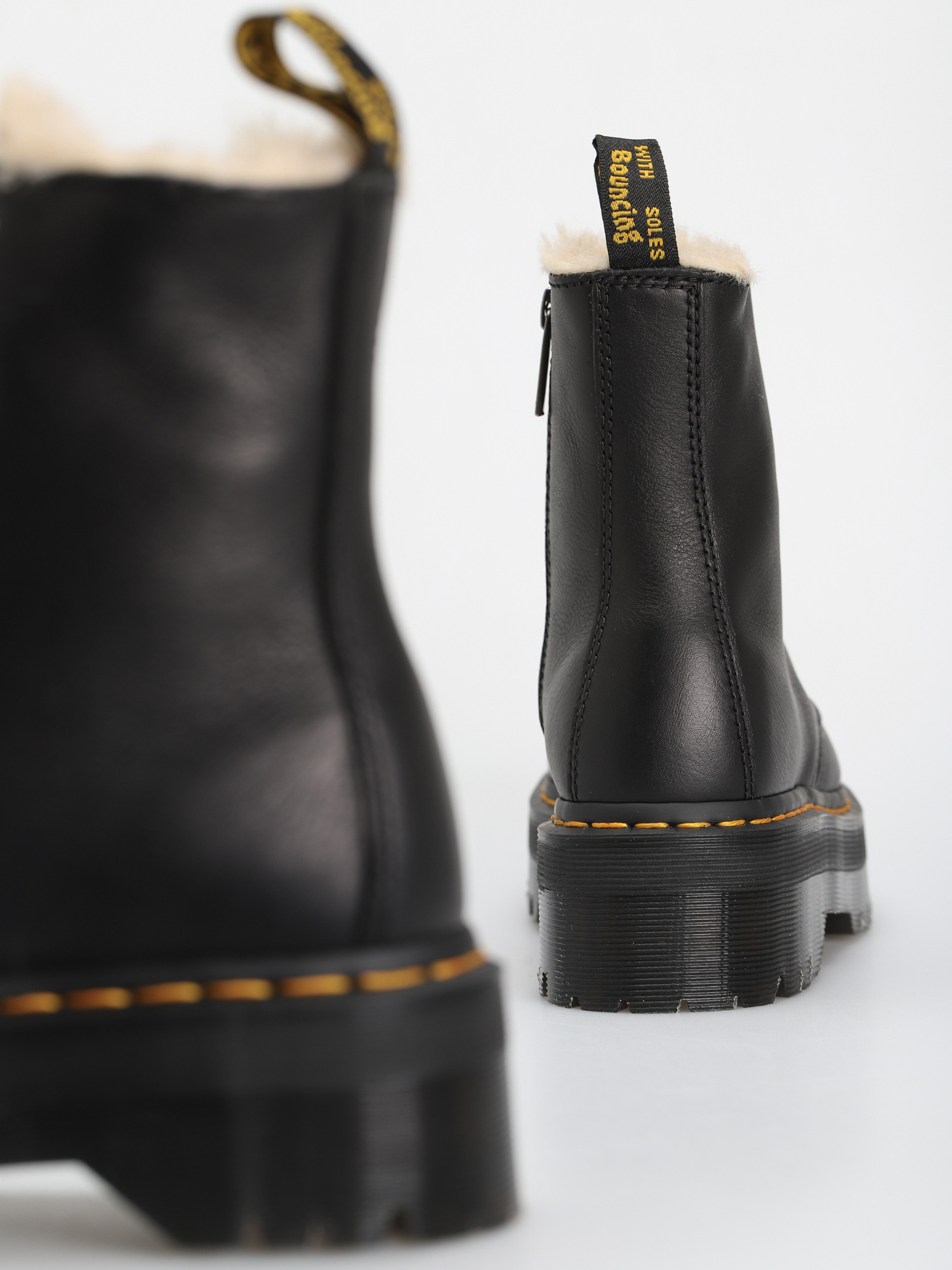 Topánky Dr. Martens Jadon FL Wmn (black pisa natural em toby 900g)