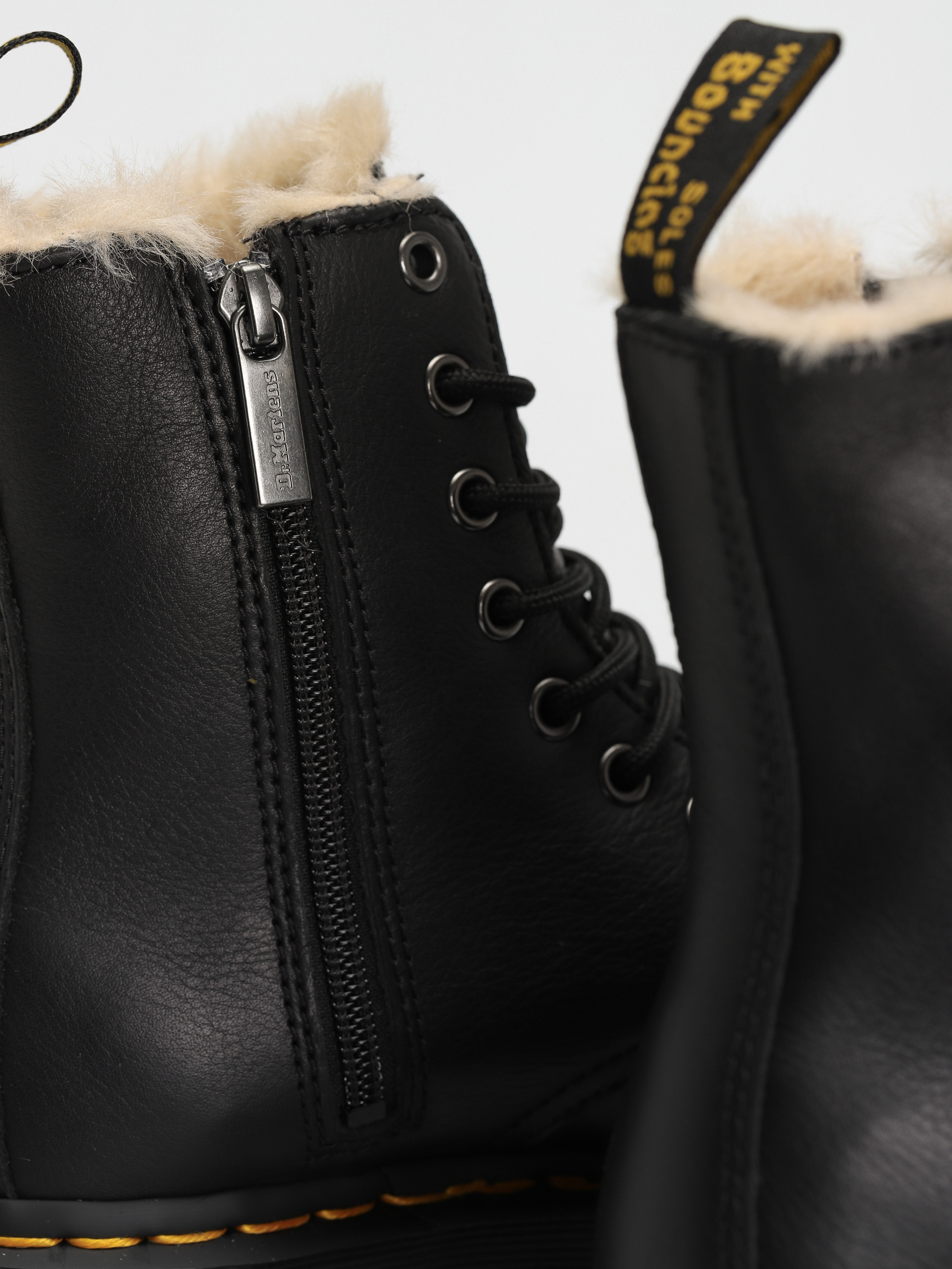 Topánky Dr. Martens Jadon FL Wmn (black pisa natural em toby 900g)