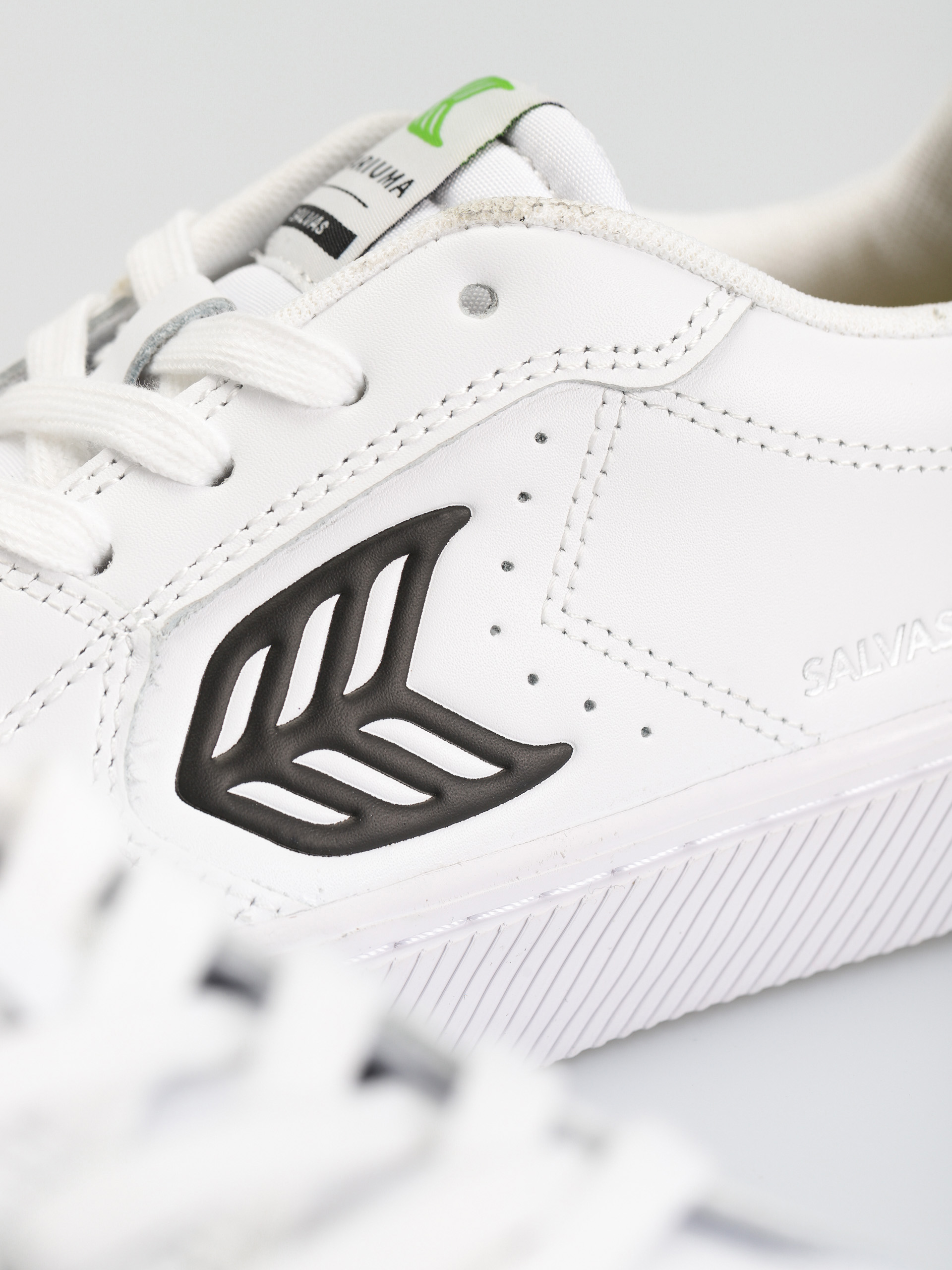 Topánky Cariuma Salvas (white/black)