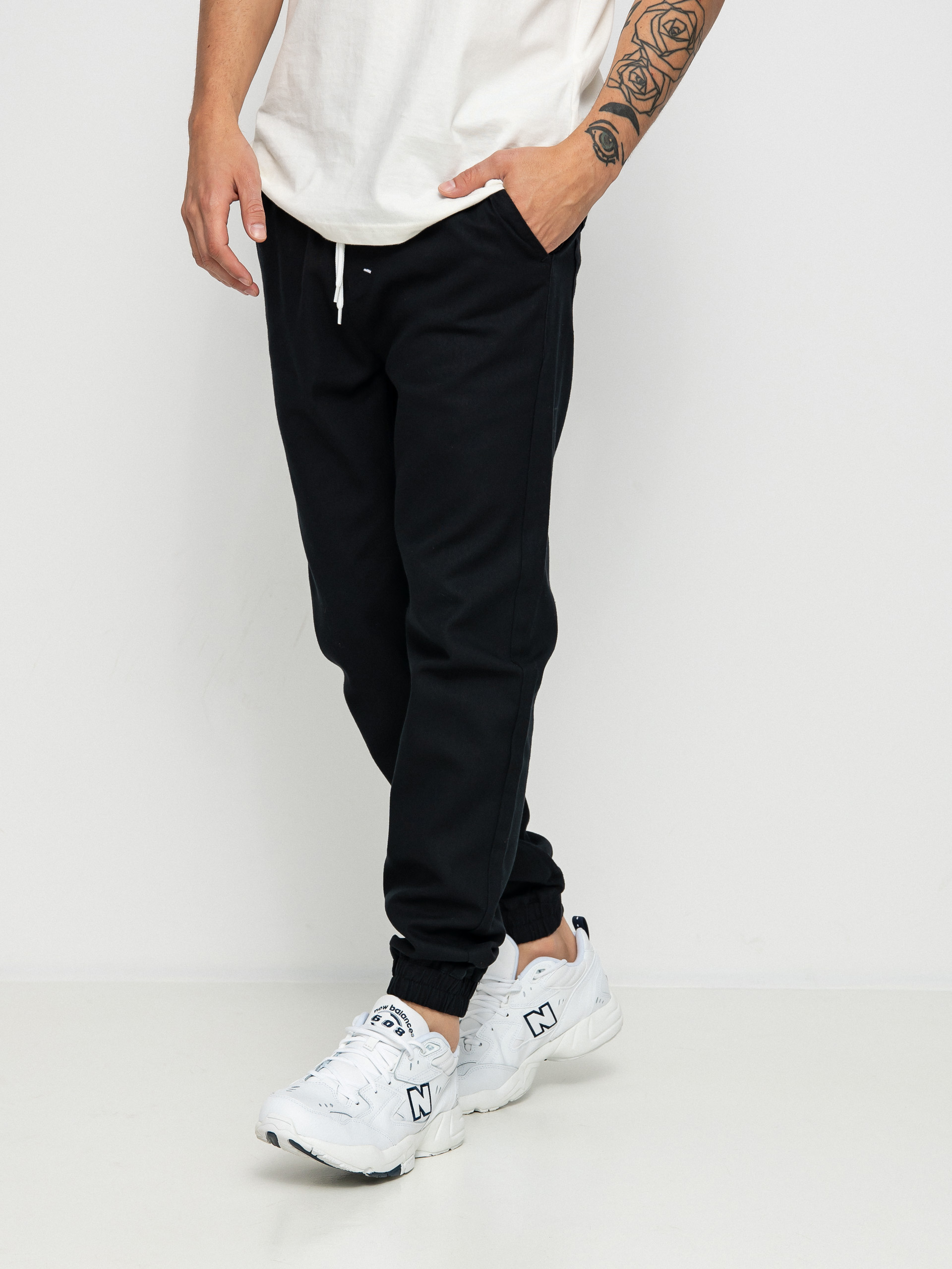 Nohavice MassDnm Signature 2.0 Joggers Sneaker Fit (black)