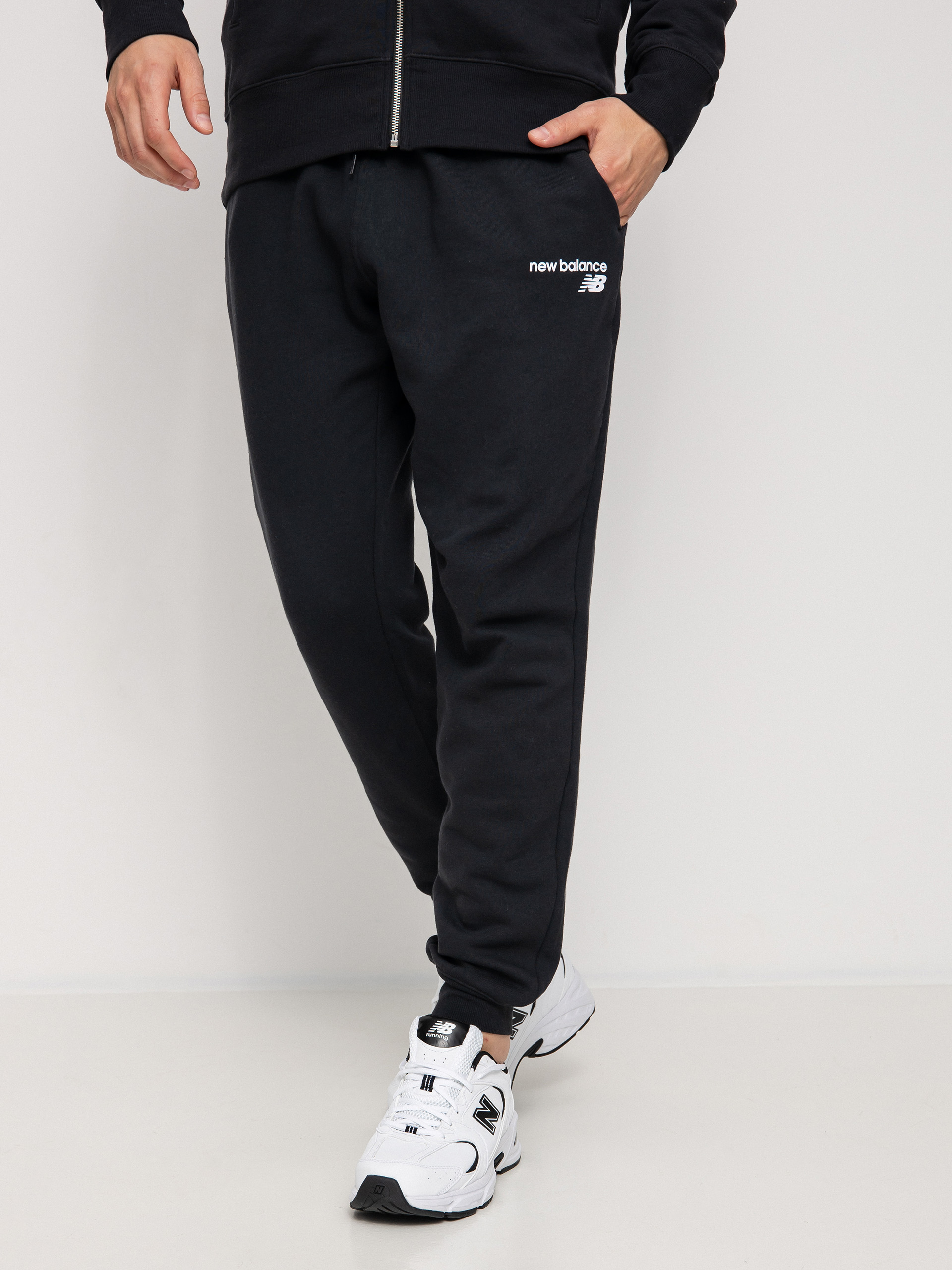 Nohavice New Balance Classic Core Fleece (black)