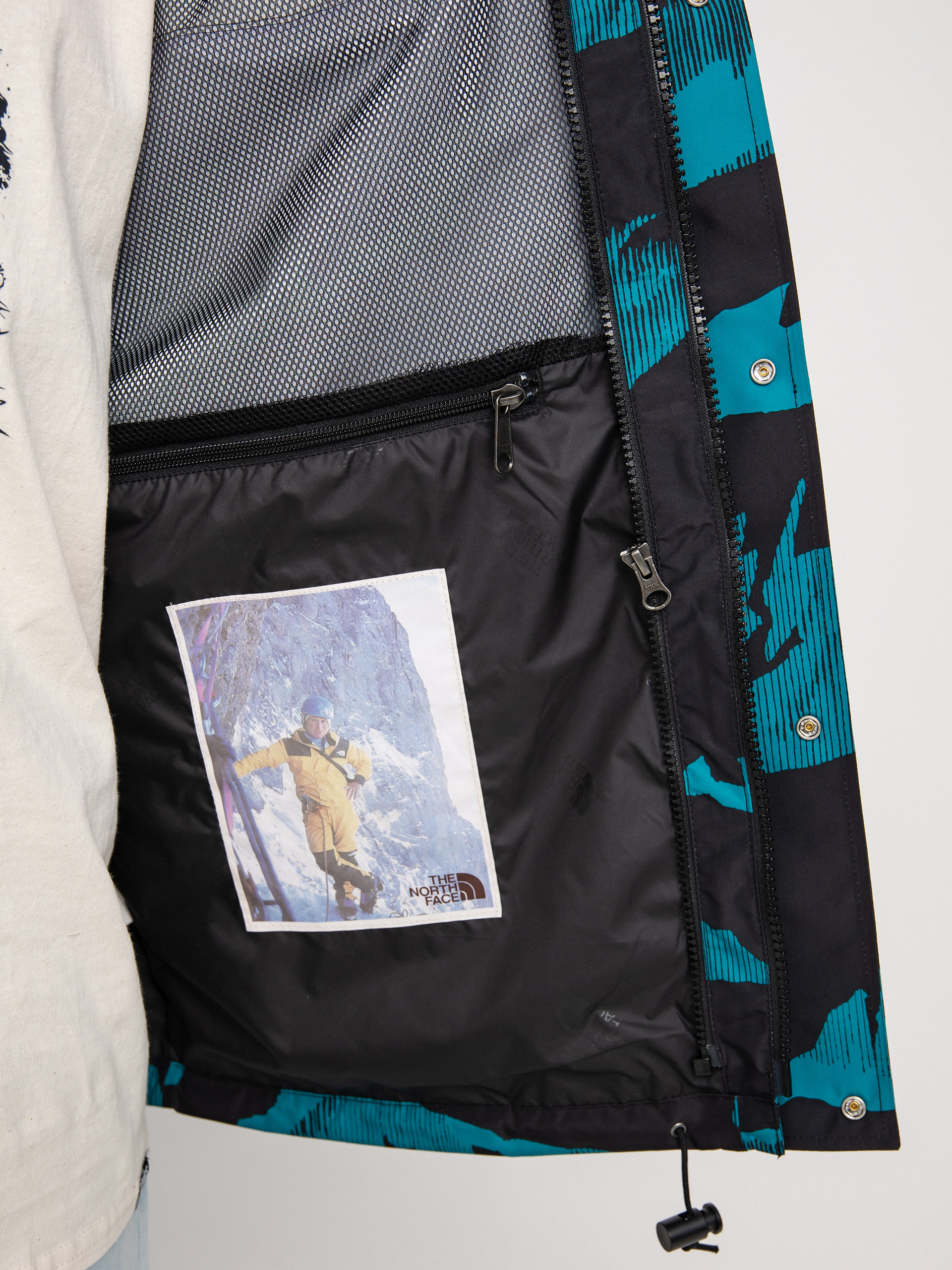 Bunda The North Face Printed 86 Retro Mountain (harbor blue mountain peak print)