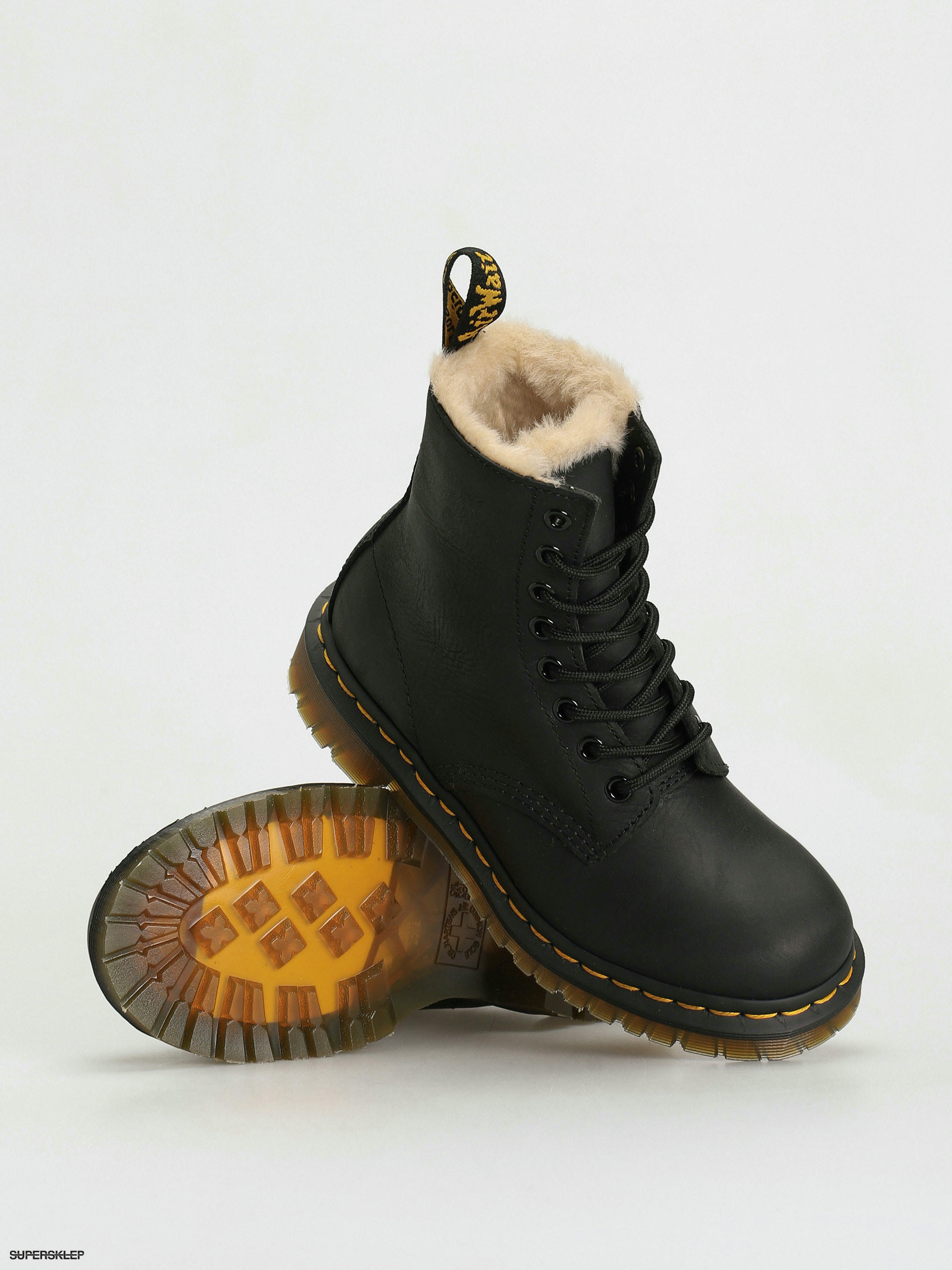 Dr martens clearance 146 serena