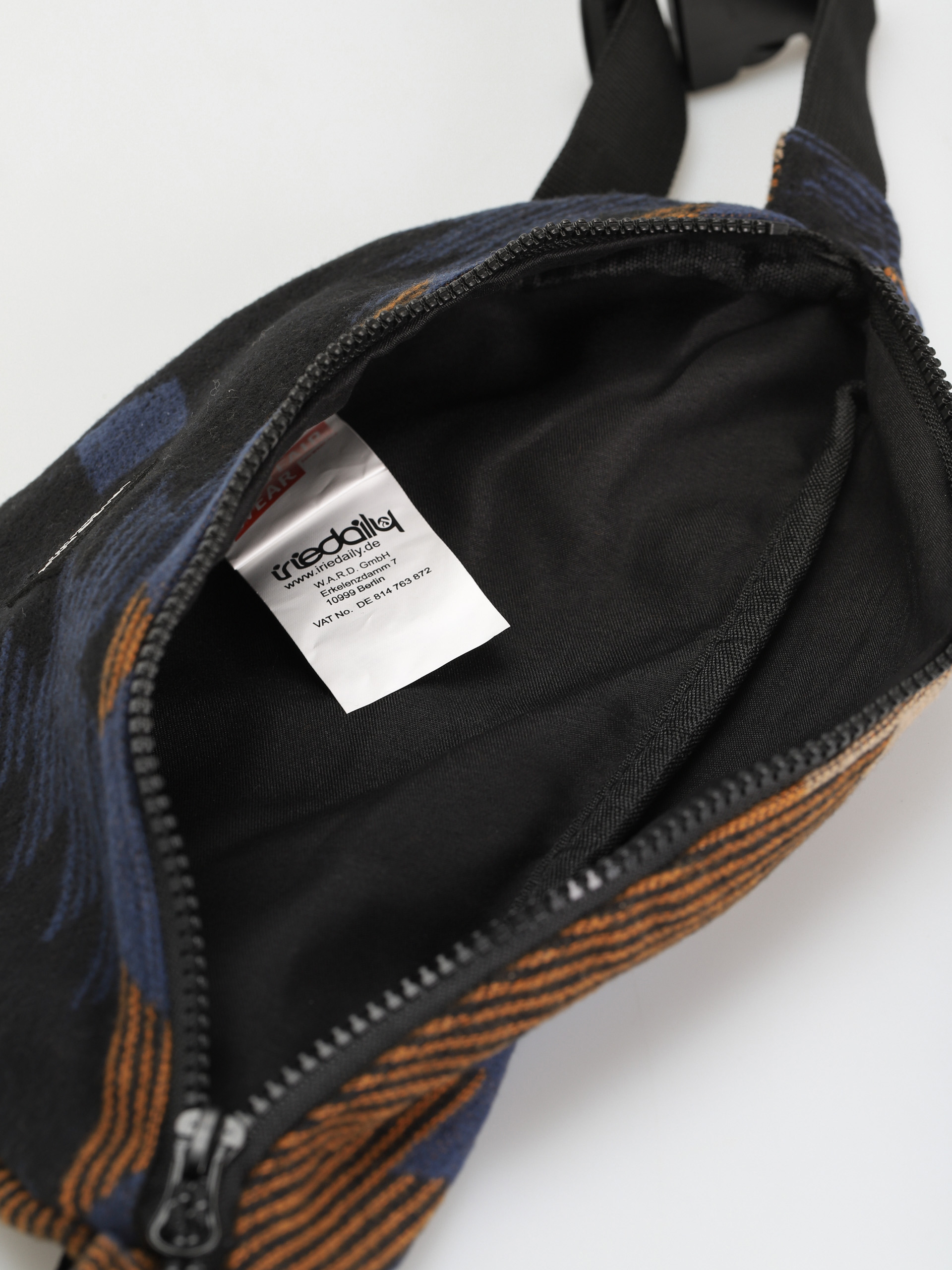 Ľadvinka Iriedaily Santania (blue sand)