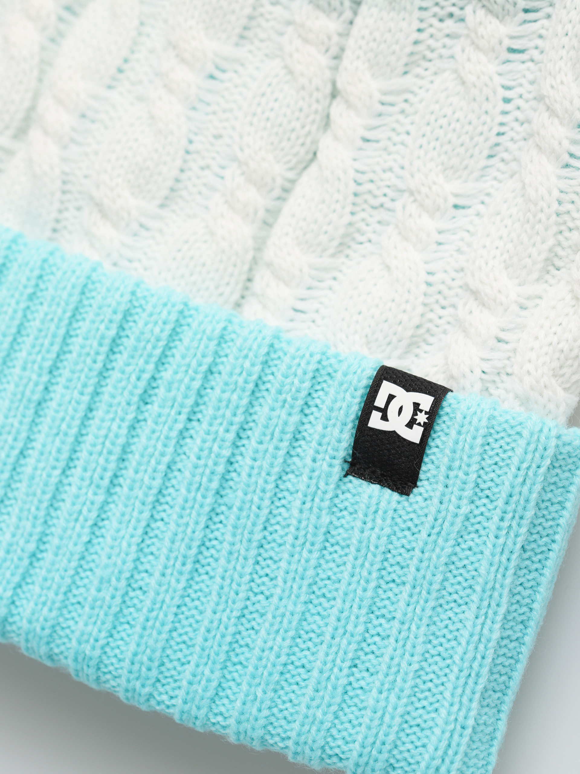 Čiapka DC Luxe Wmn (blue radiance)