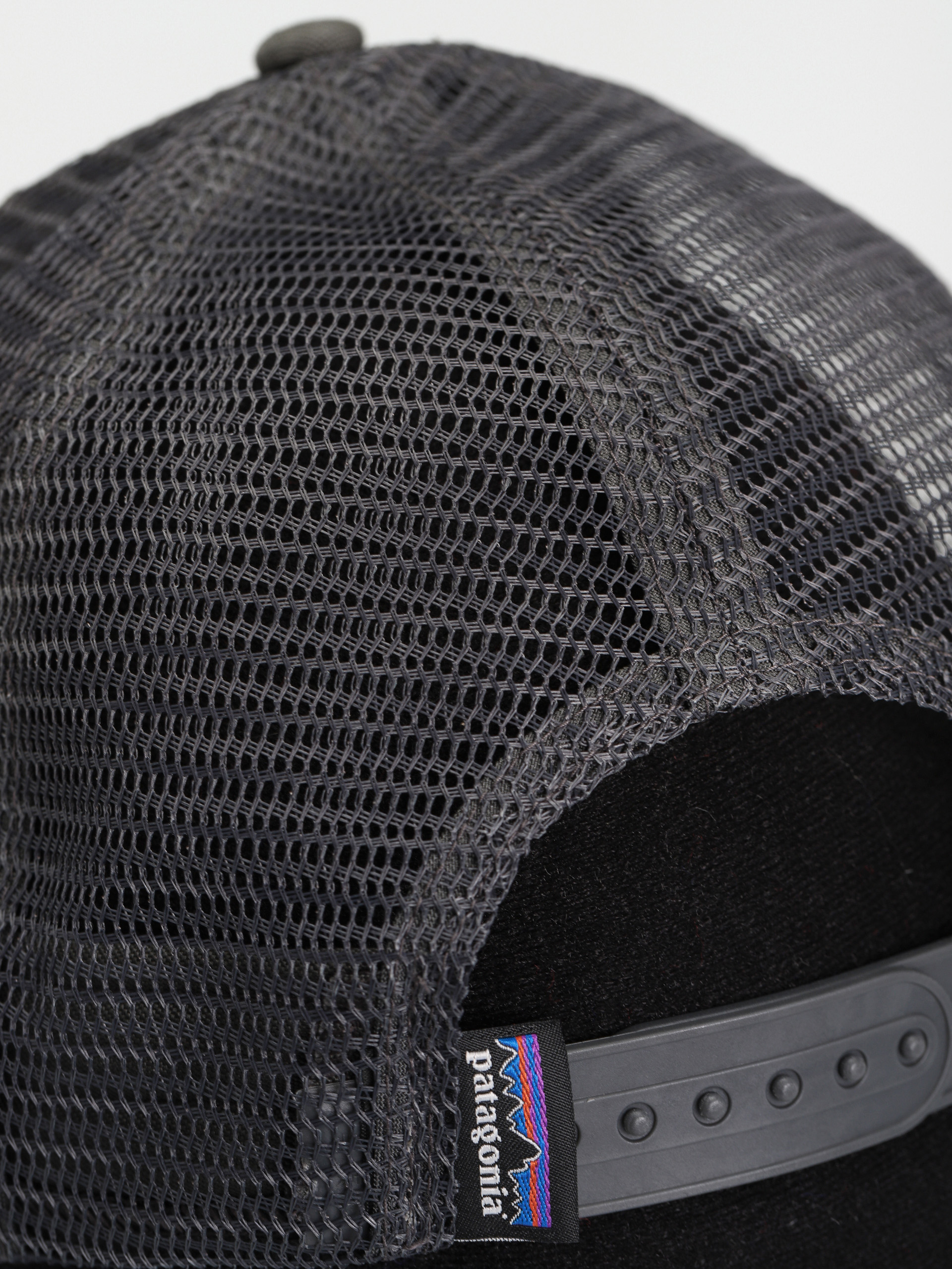 Šiltovka Patagonia P 6 Logo LoPro Trucker (forge grey)