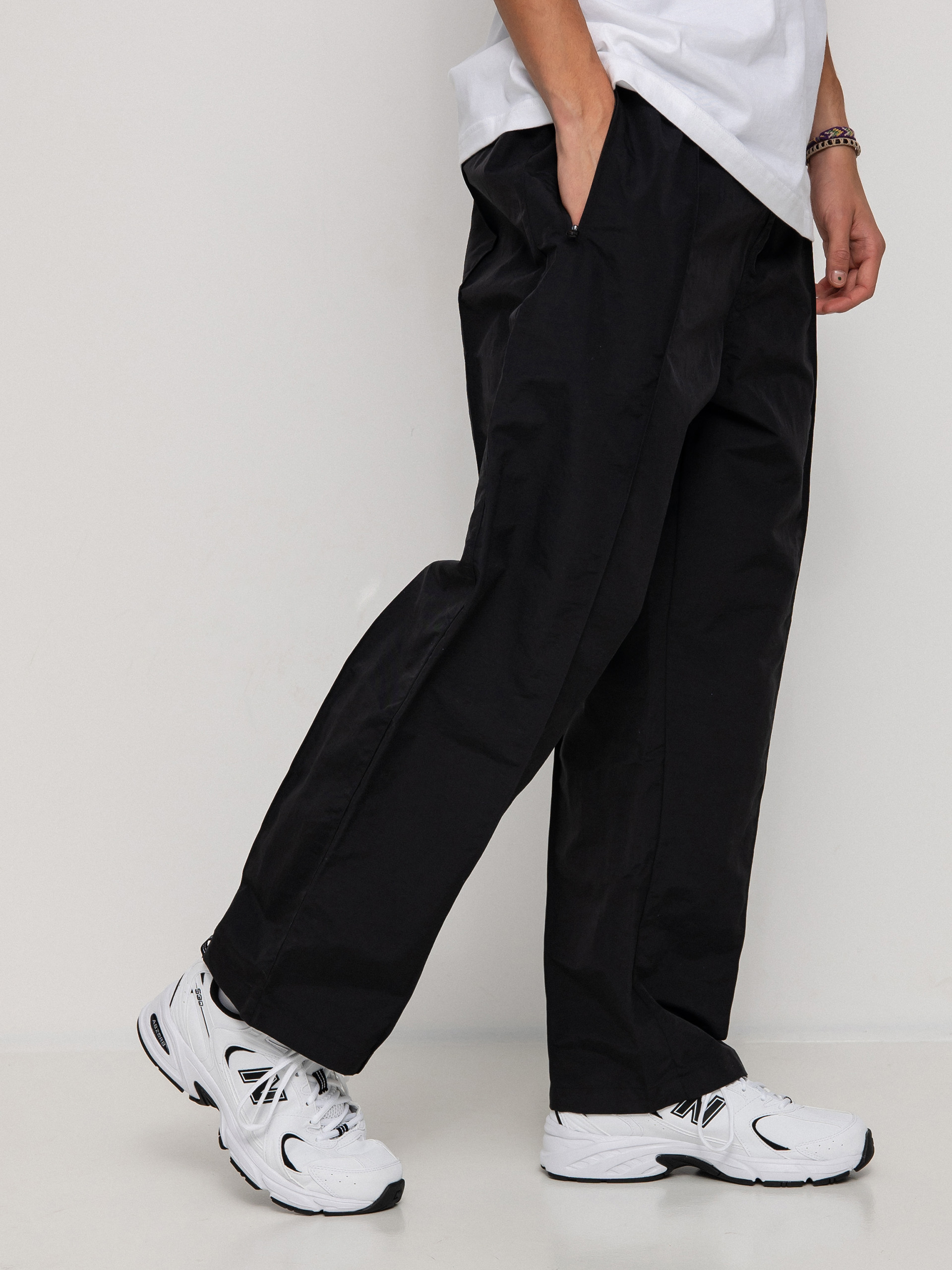 Nohavice adidas Pintuck (black)