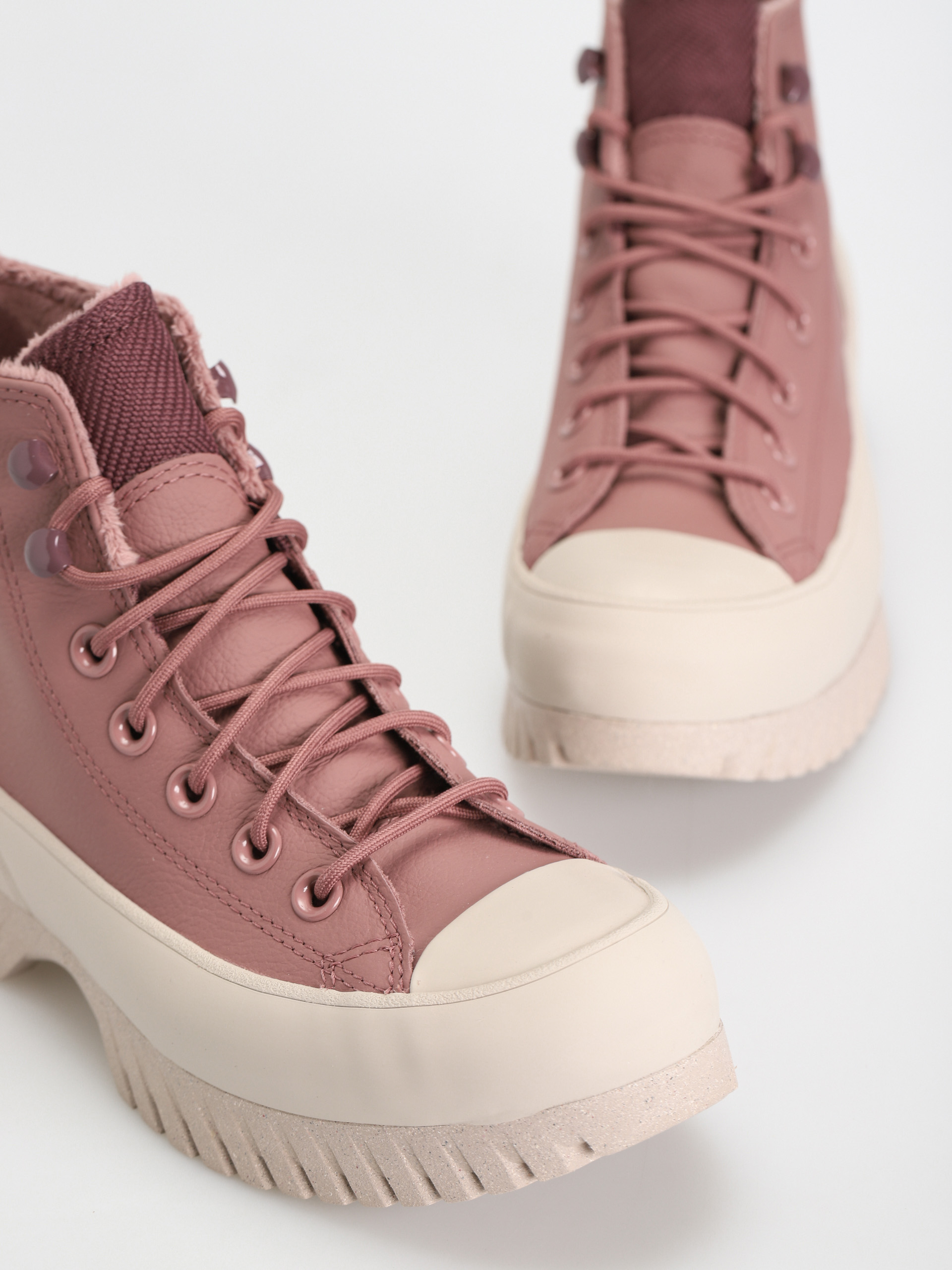 Topánky Converse Chuck Taylor All Star Lugged 2.0 CC Hi (saddle/dark wine)