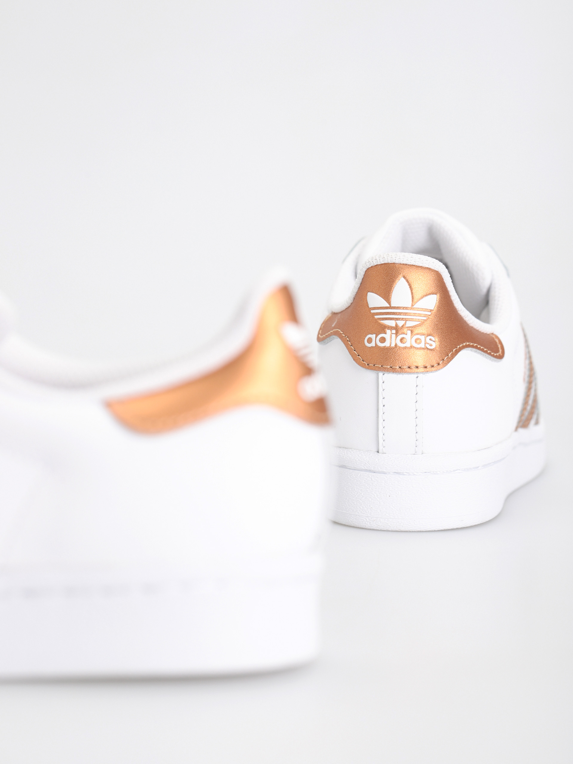 Topánky adidas Originals Superstar Wmn (ftwwht/coppmt/cblack)