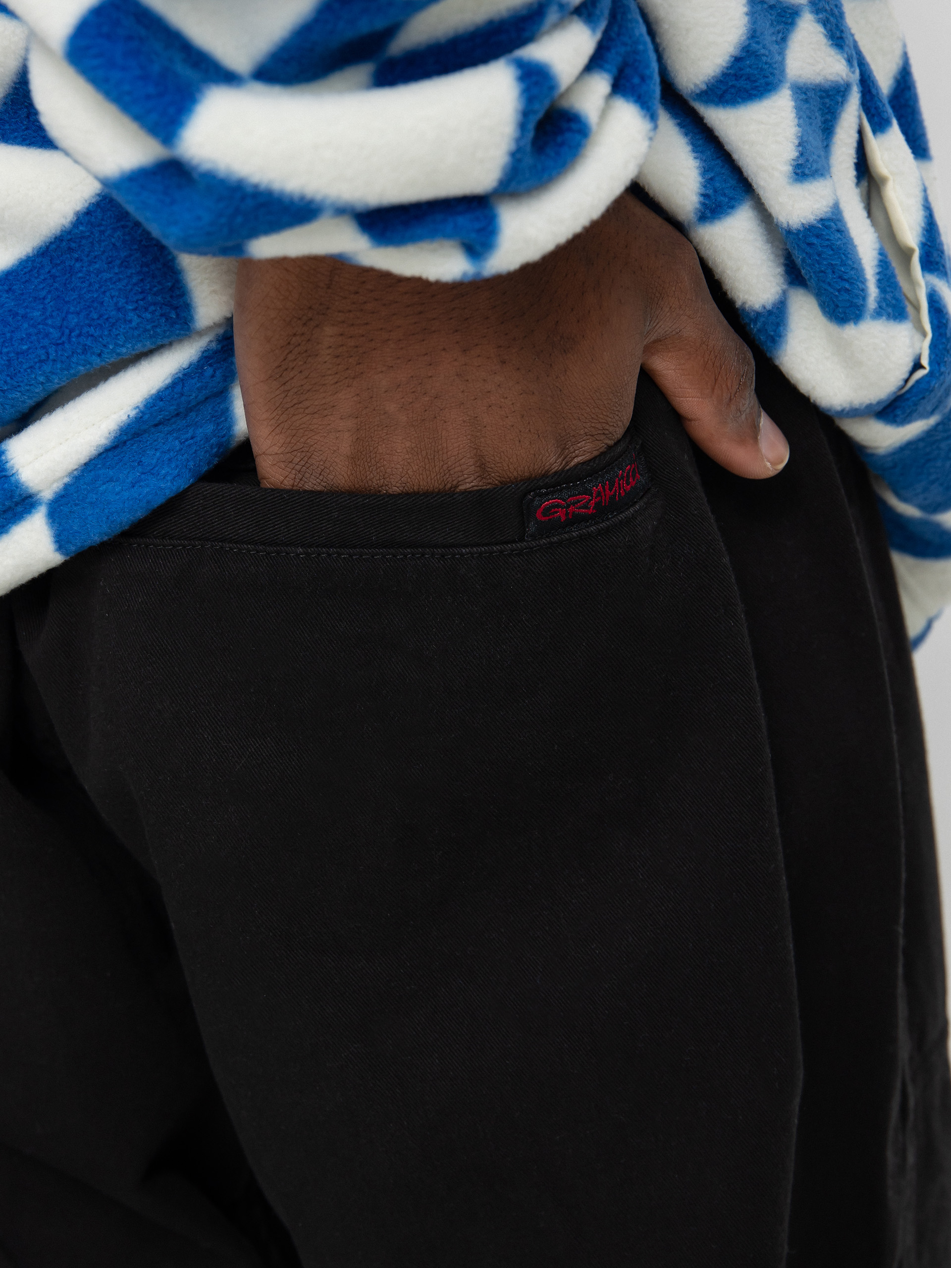 Nohavice Gramicci Loose Tapered (black)