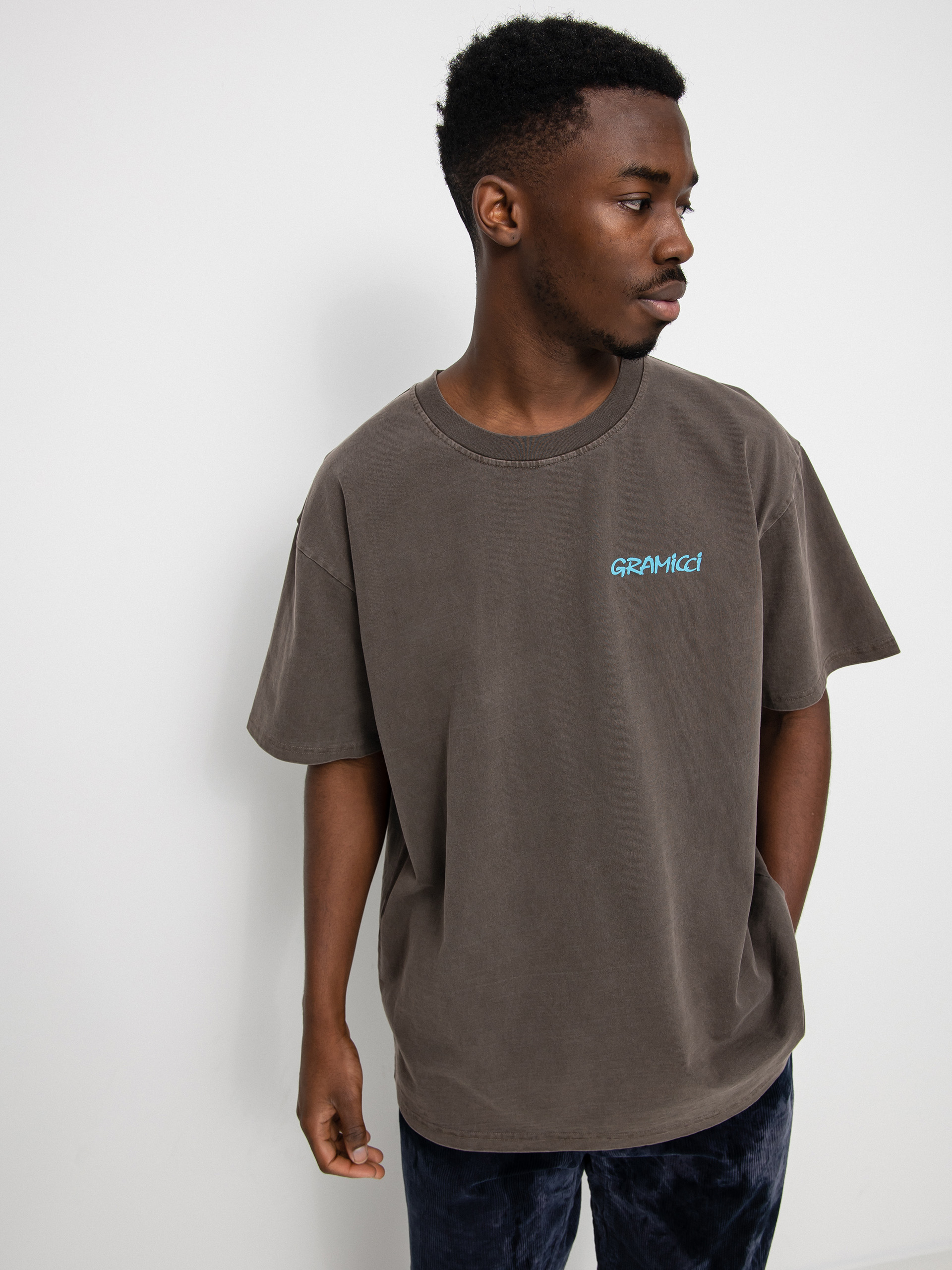 Tričko Gramicci Leaf (brown pigment)