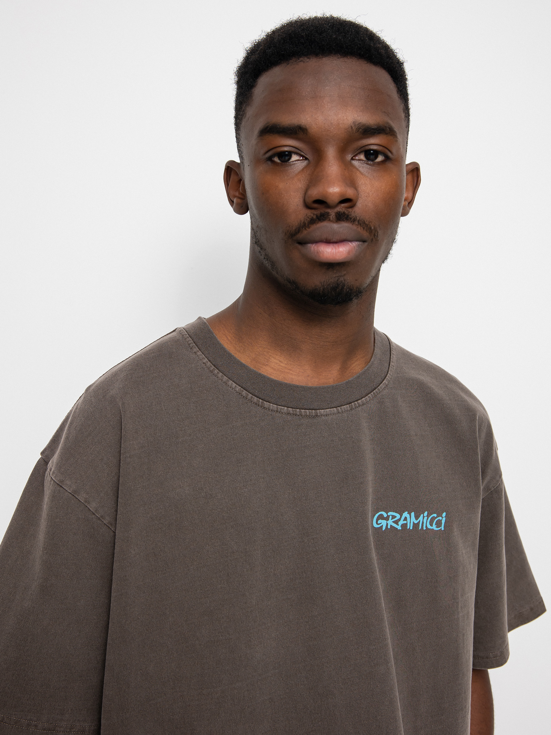 Tričko Gramicci Leaf (brown pigment)